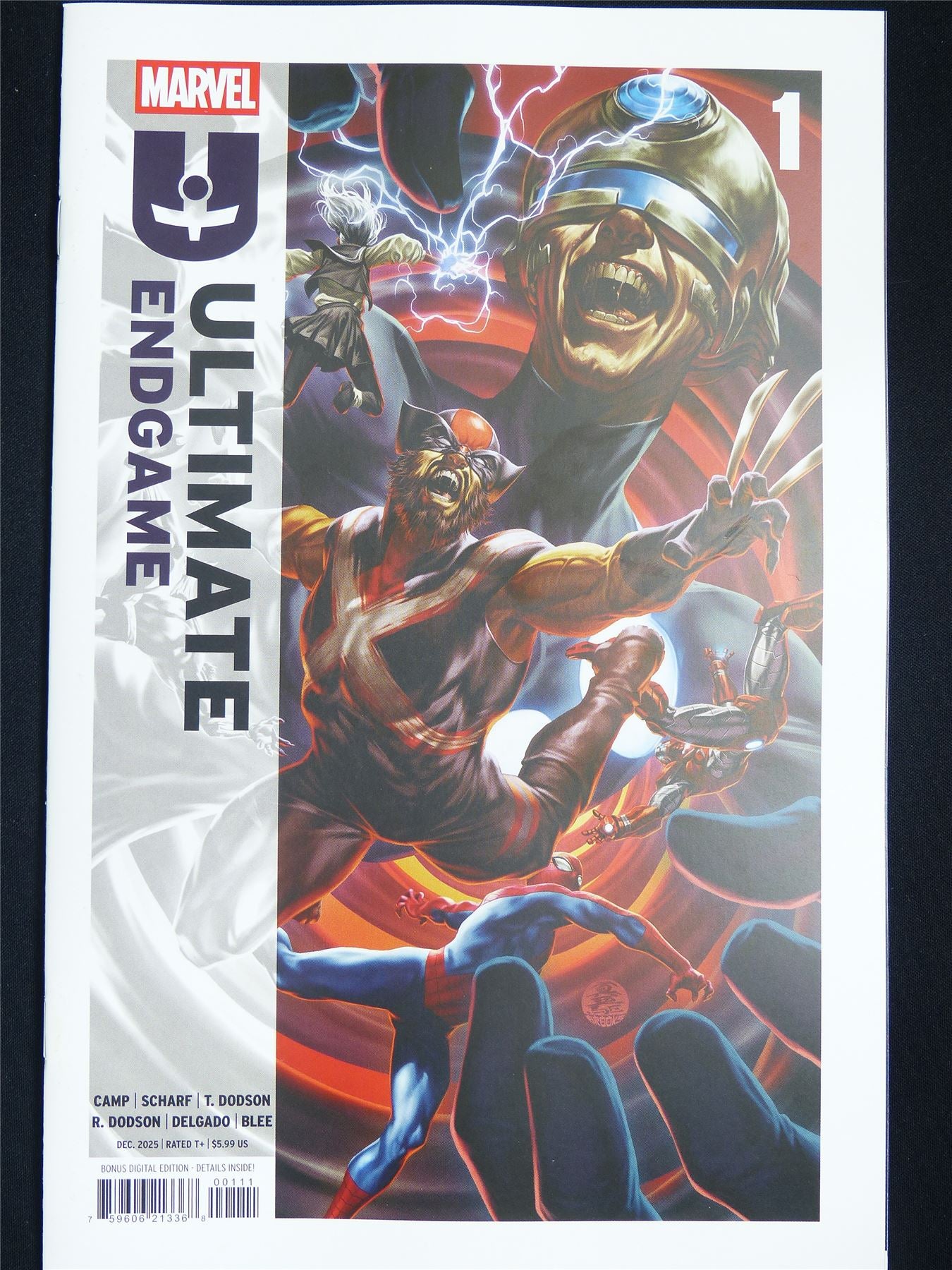 The ULTIMATES #19 Variant - Marvel Comic #123