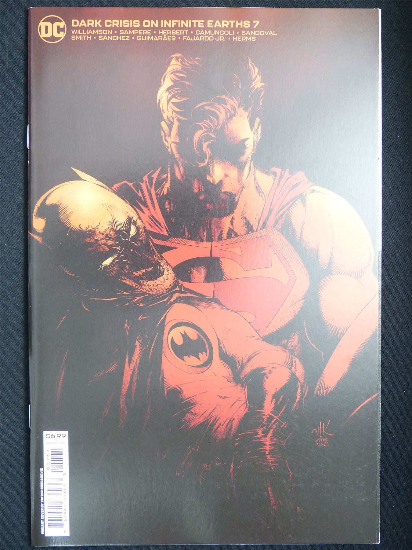 DARK Crisis on Infinite Earths #7 - DC Comic #1OZ