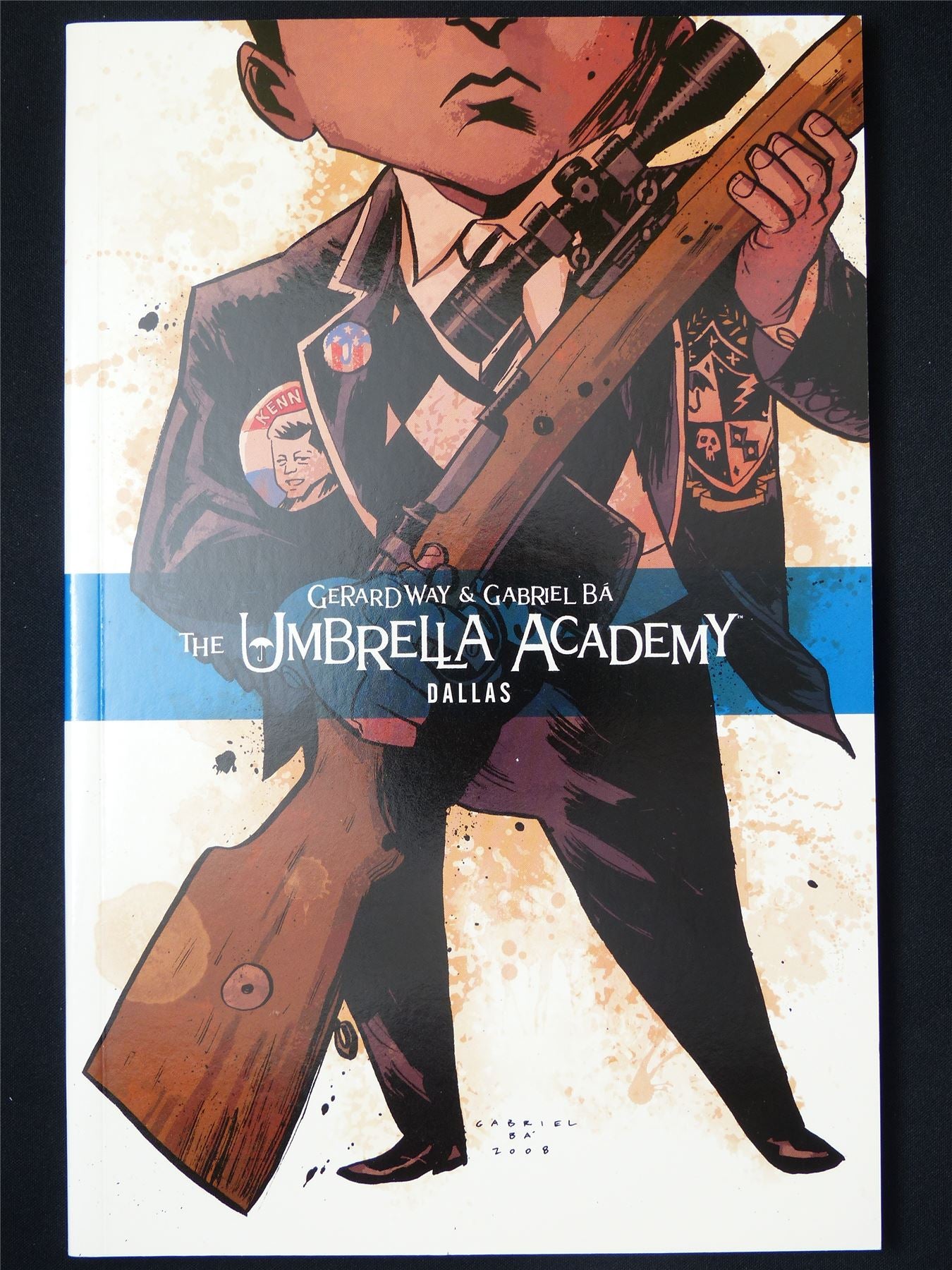 The Umbrella Academy Dallas - Dark Horse Graphic Softback #QR