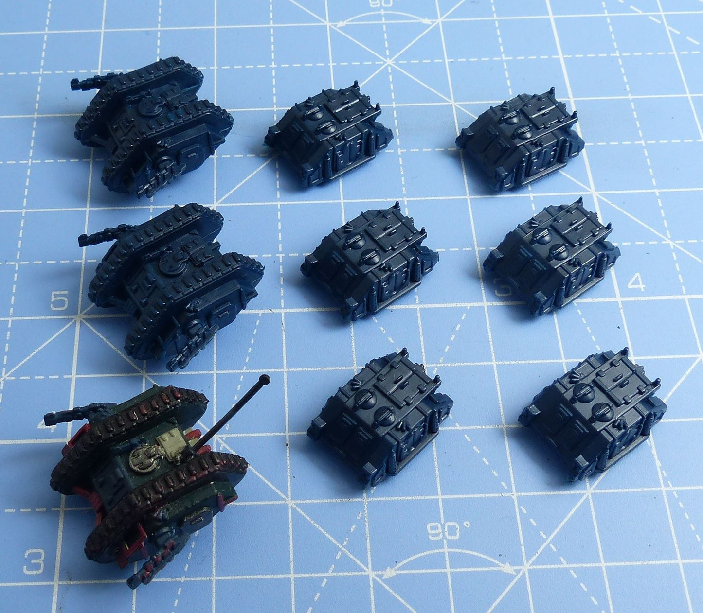 Assortment of Tanks Plastic - Warhammer Epic #X3