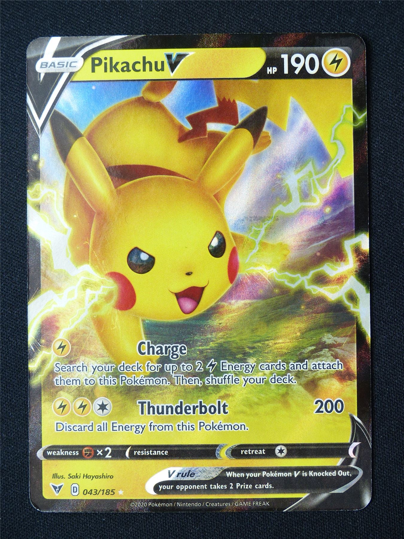 Pikachu V 043/185 Holo - Pokemon Card #90K