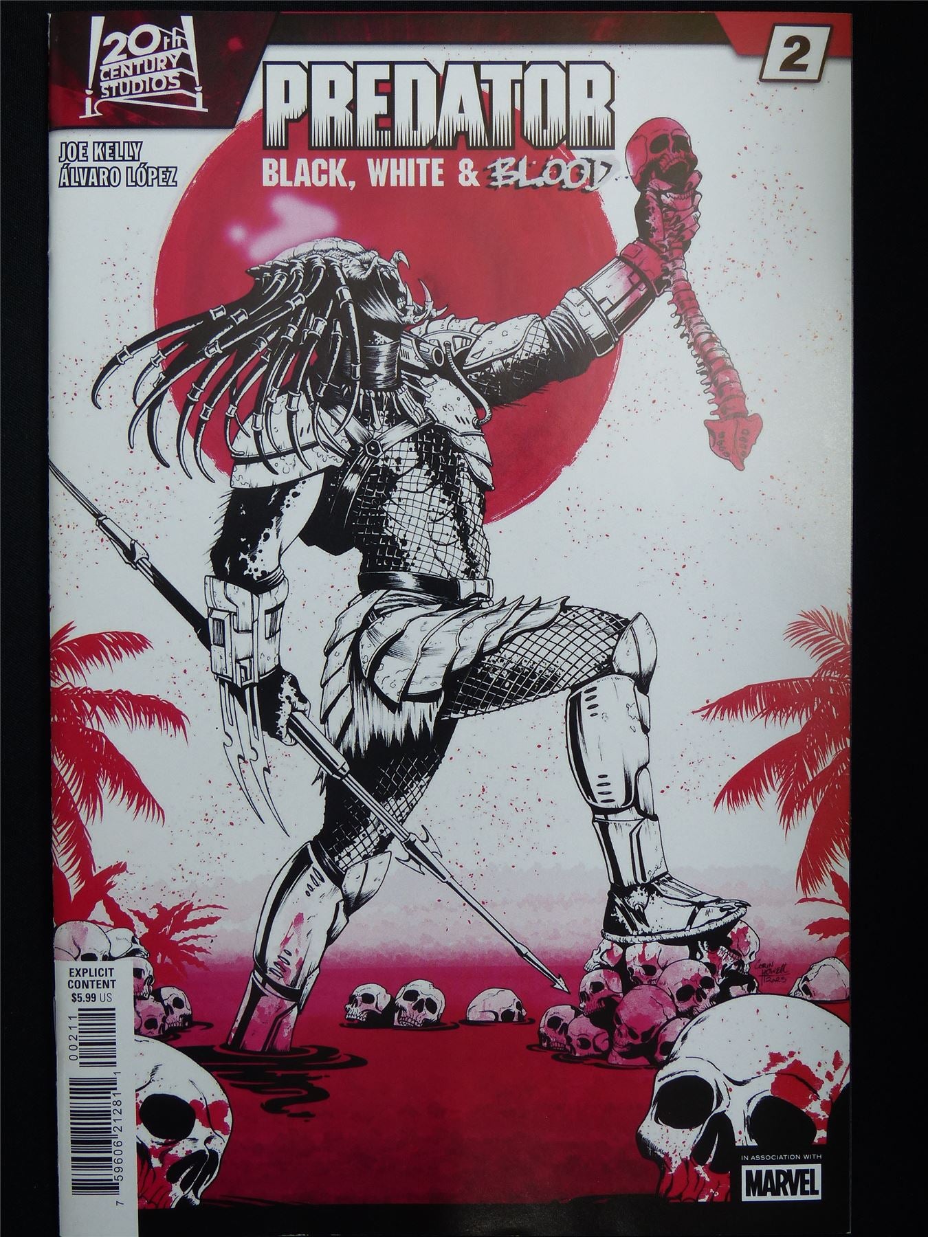 PREDATOR: Black White & Blood #2 - Marvel Comic #3GY