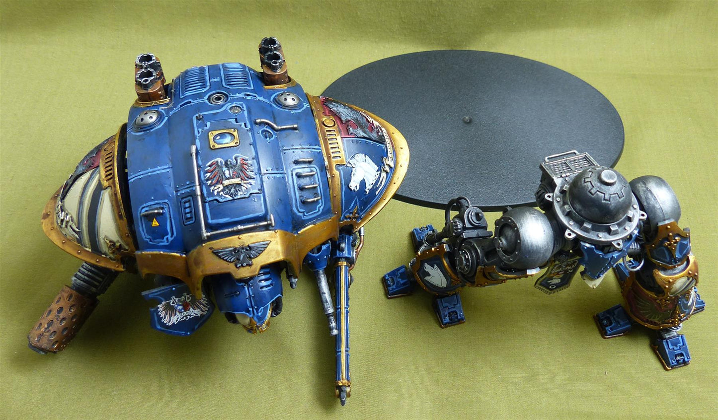 Imperial Knight with Forgeworld Shoulder Pads painted - Warhammer 40K #ZA