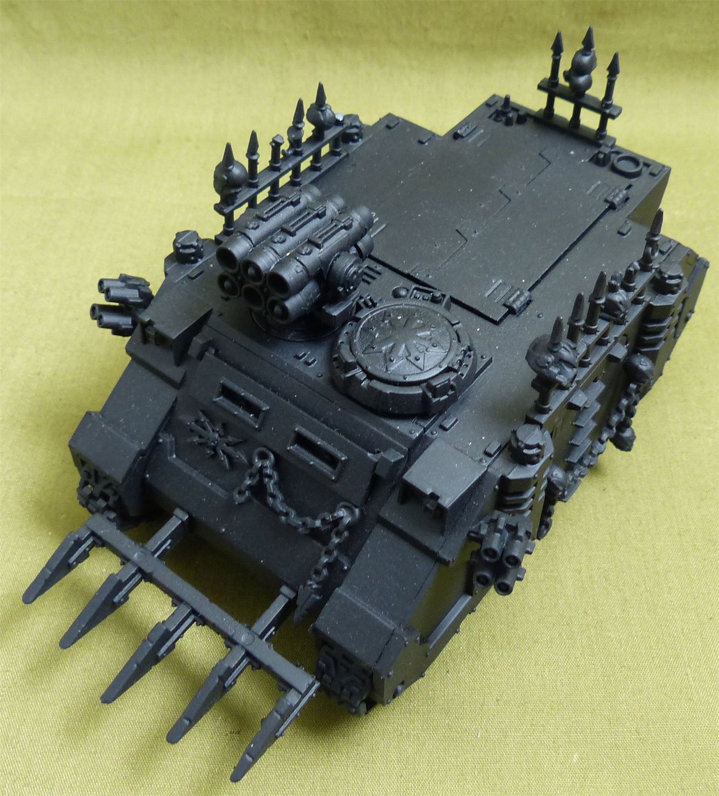 Chaos Rhino - Chaos Space Marines - Warhammer 40K #43R