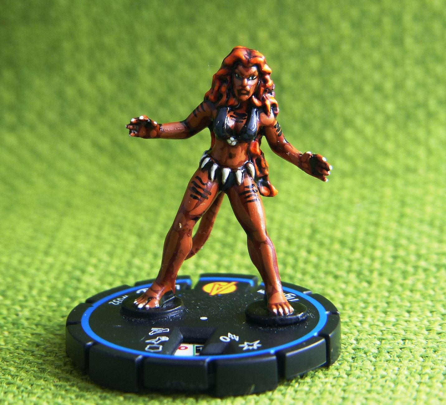 Tigra #032 Hand Painted - Heroclix Wizkids games Miniatures #5B5