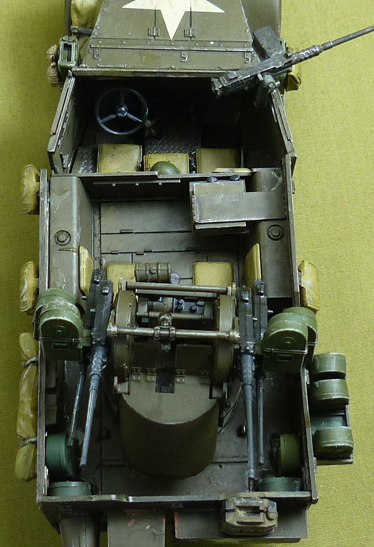US Half track / M16 MGMC Half-Track painted 1:35 scale - WW2 Model #16Z