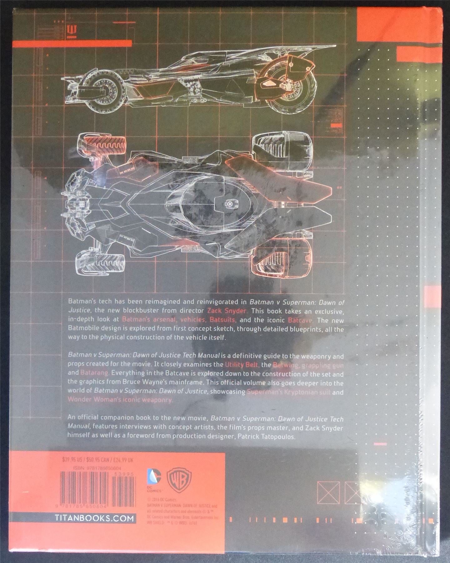 Batman v Superman: Dawn of Justice Tech Manual Gift Book - Titan Hardback #3S