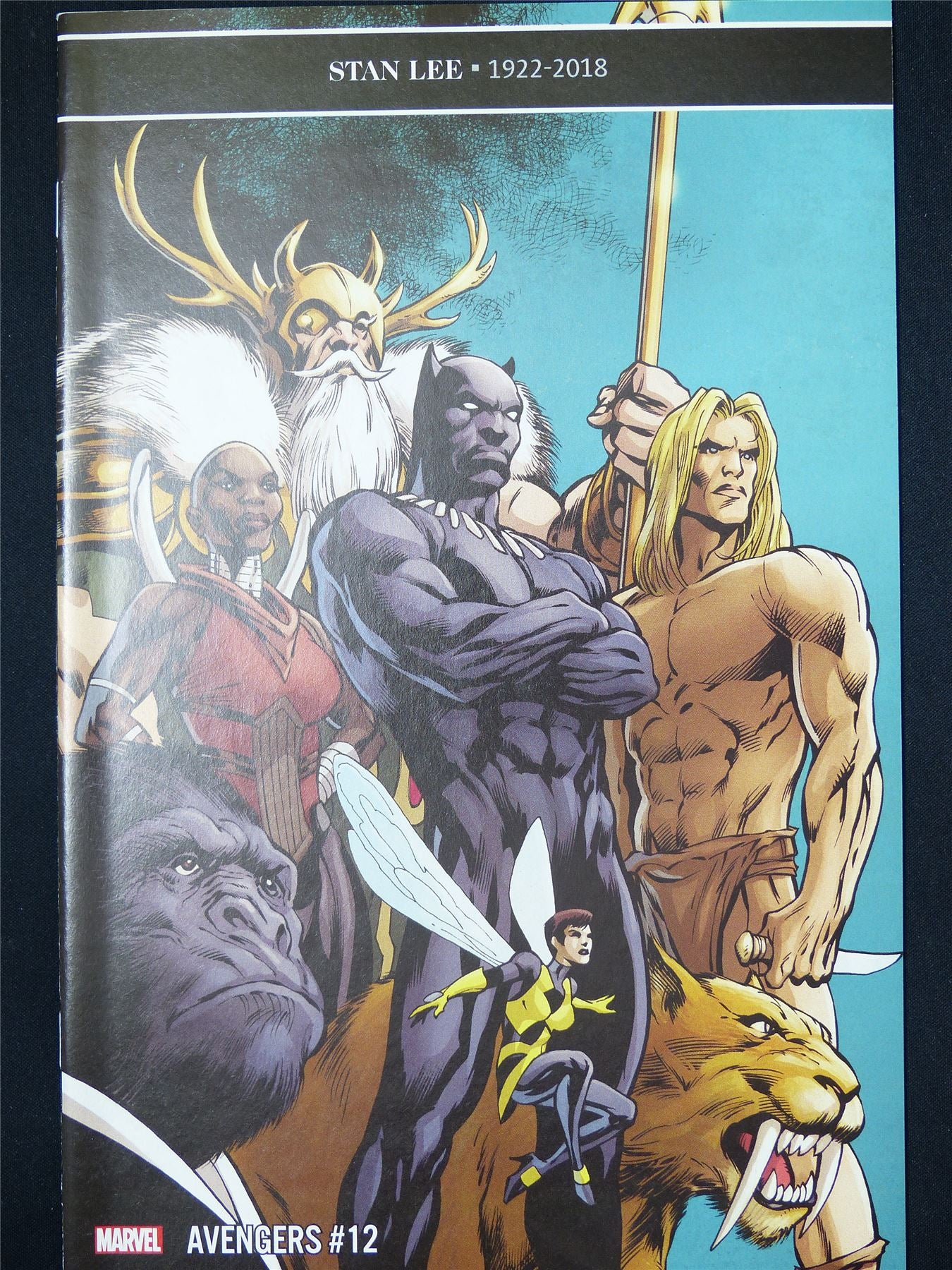 The AVENGERS #12 - B&B Marvel Comic #BQ