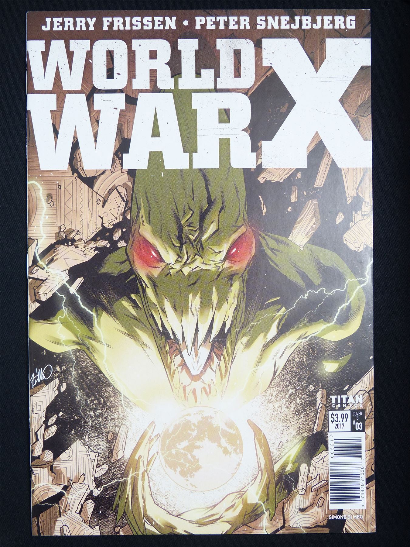 WORLD War X #3 - Titan Comic #6RT
