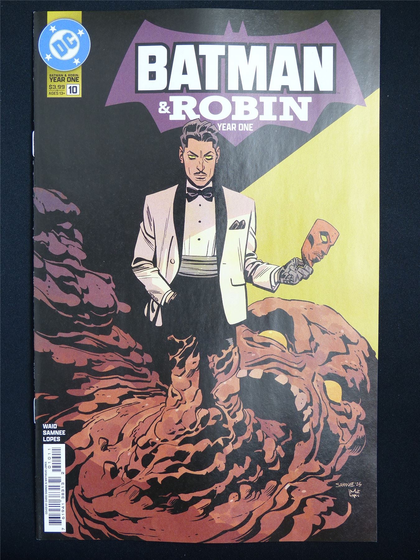 BATMAN & Robin: Year One #10 - Oct 2025 DC Comic #38H