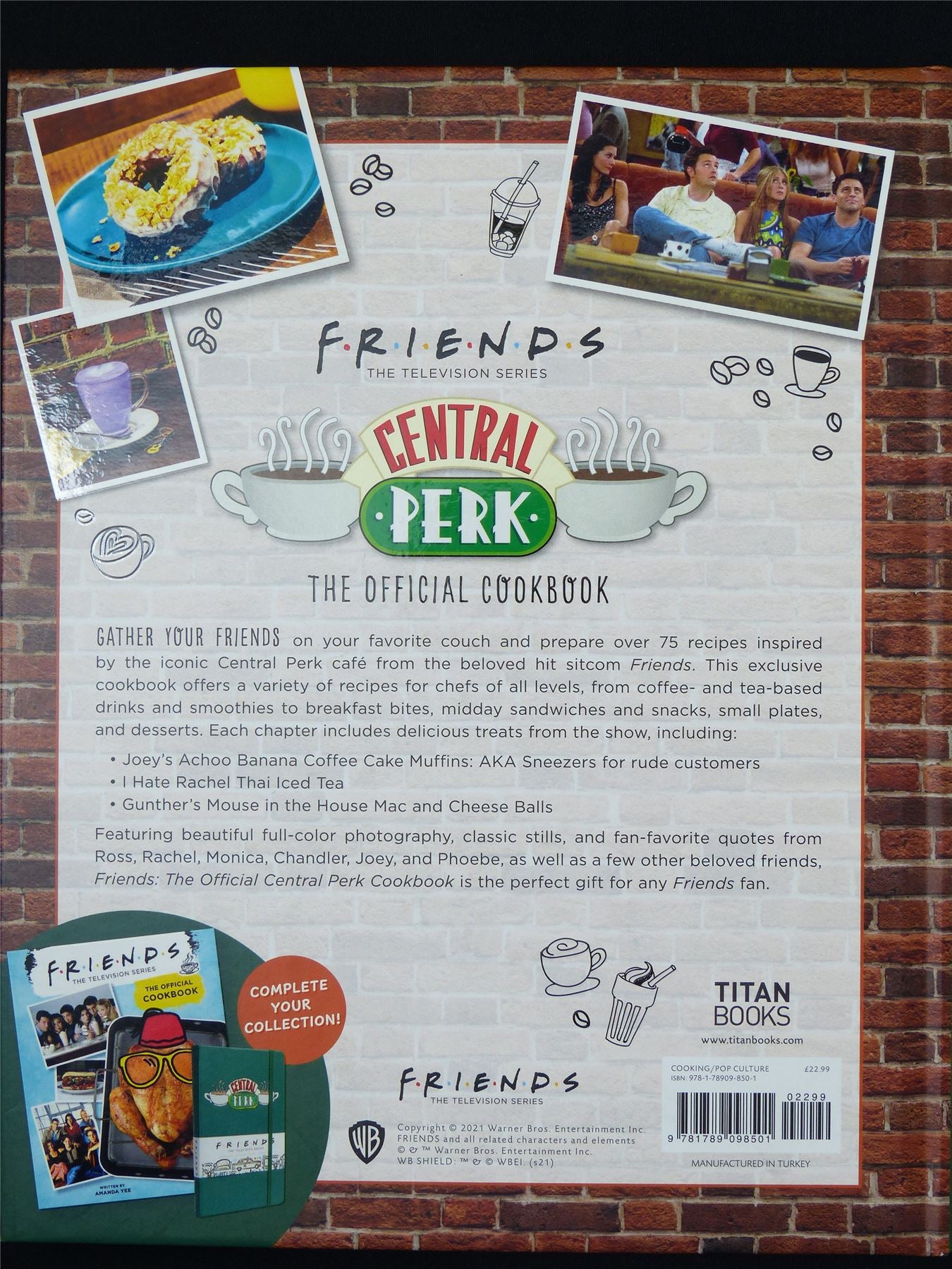 Friends: Central Perk Official Cookbook - Titan Hardback #6E