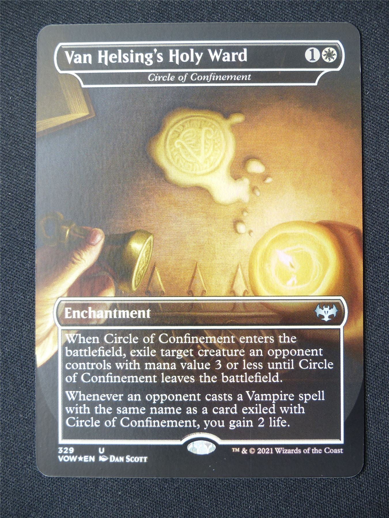 Van Helsing's Holy Ward Borderless Foil - VOW - Mtg Card #9D1