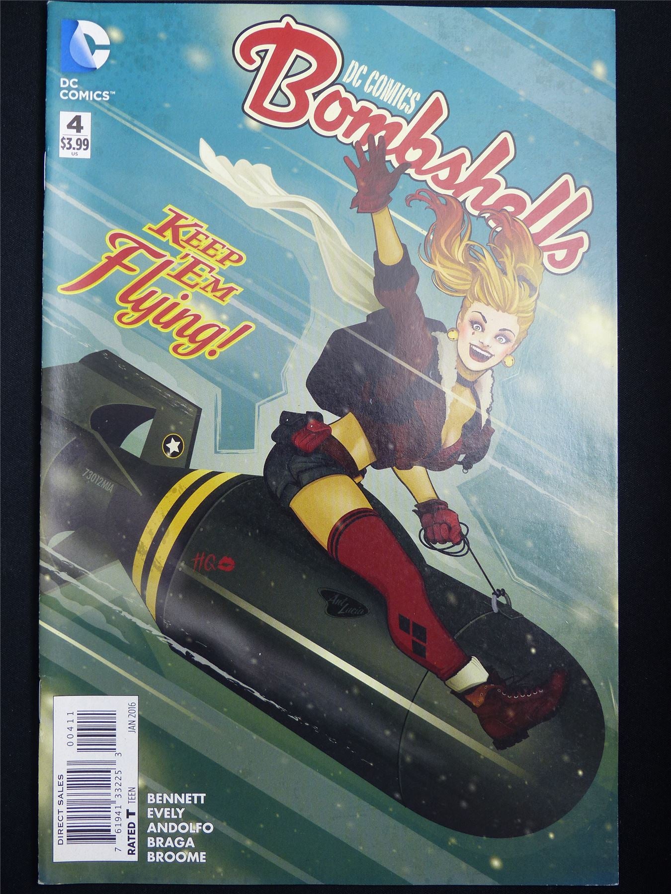BOMBSHELLS #4 - DC Comic #2T5