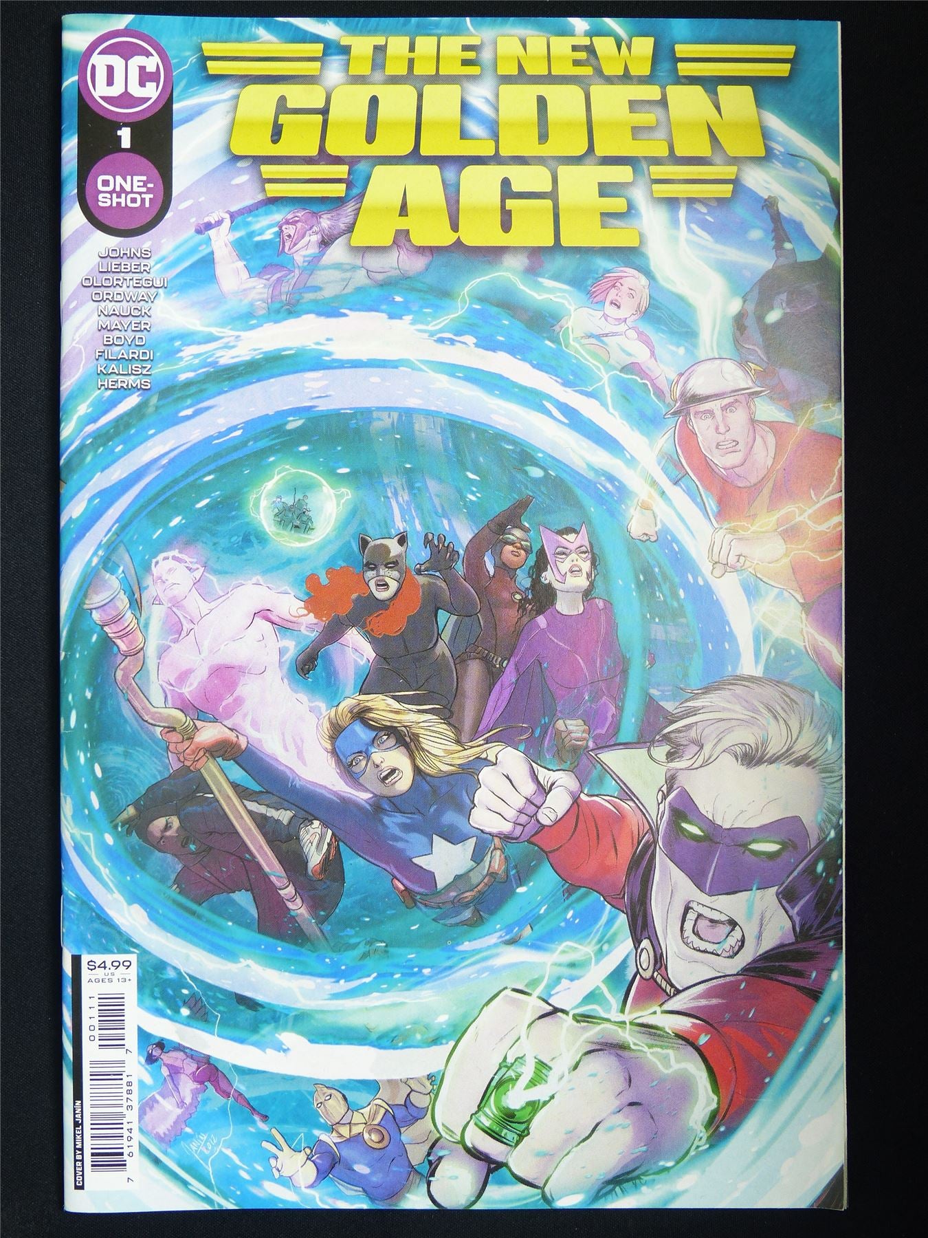 The New GOLDEN Age #1 - DC Comic #6QT