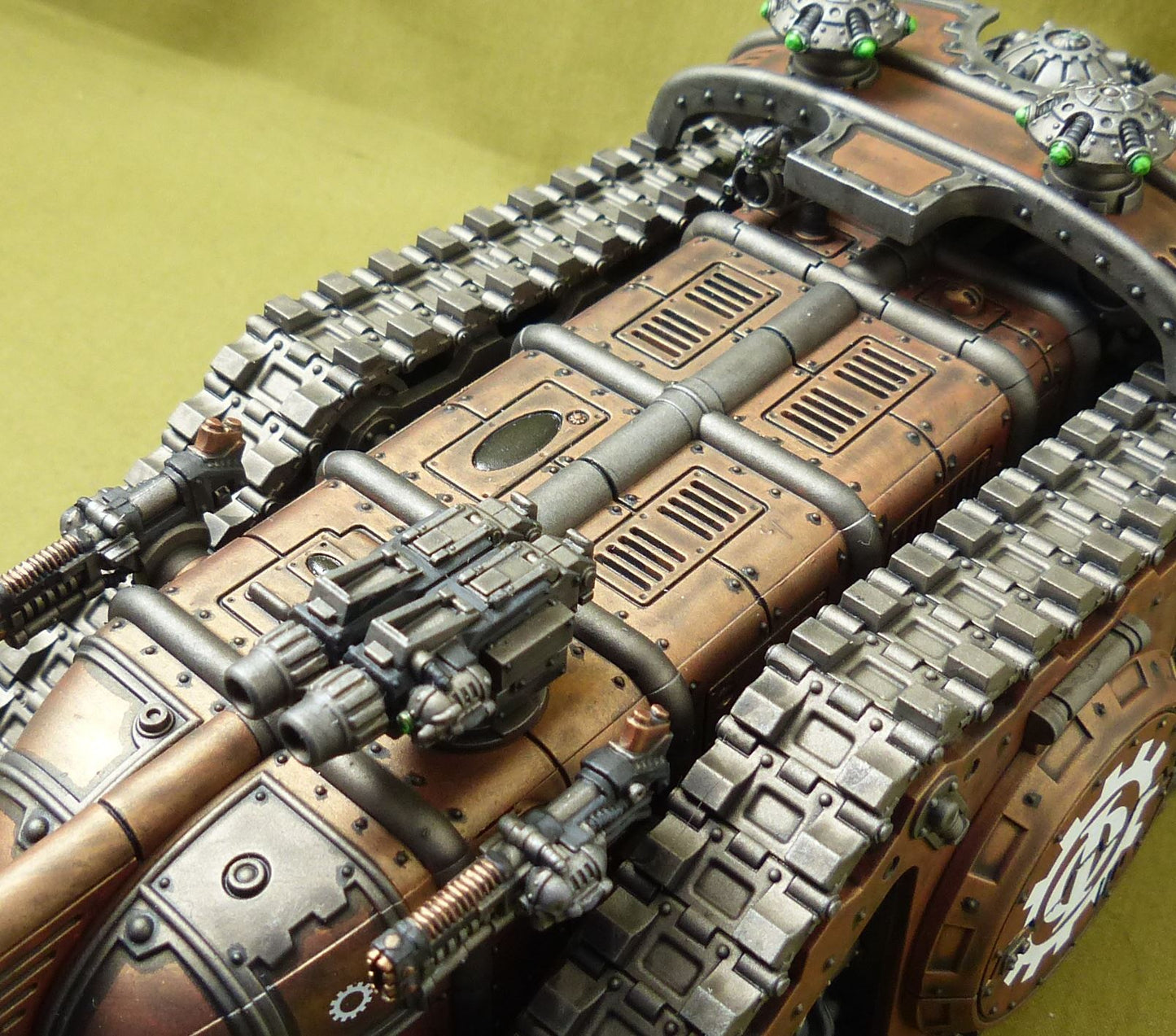 Triaros Armoured Conveyor painted - Mechanicum - Warhammer Horus Heresy #RQ