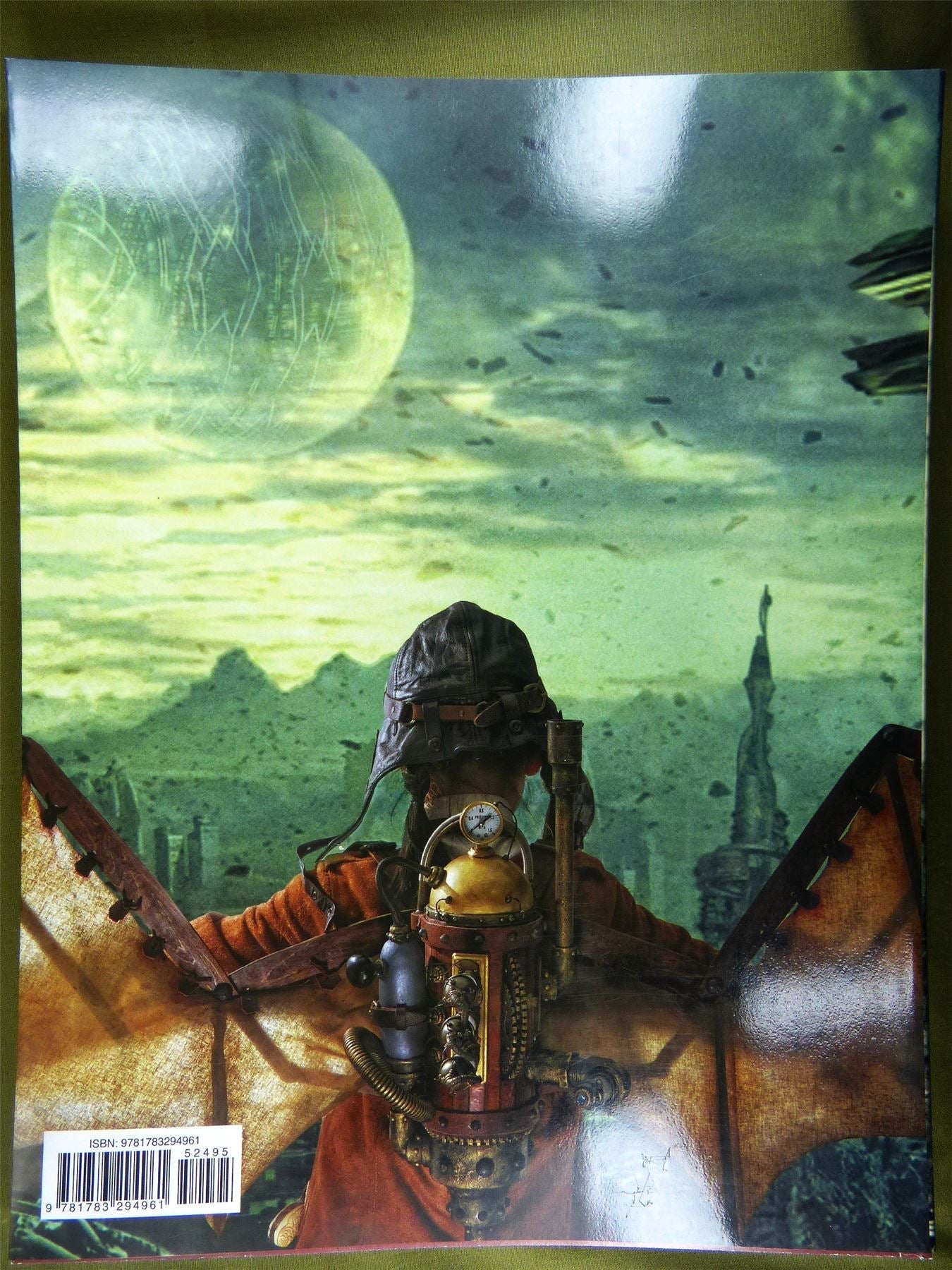 Steampunk Style 2 Goggles Gas Masks And Aviator - Graphic novel #5