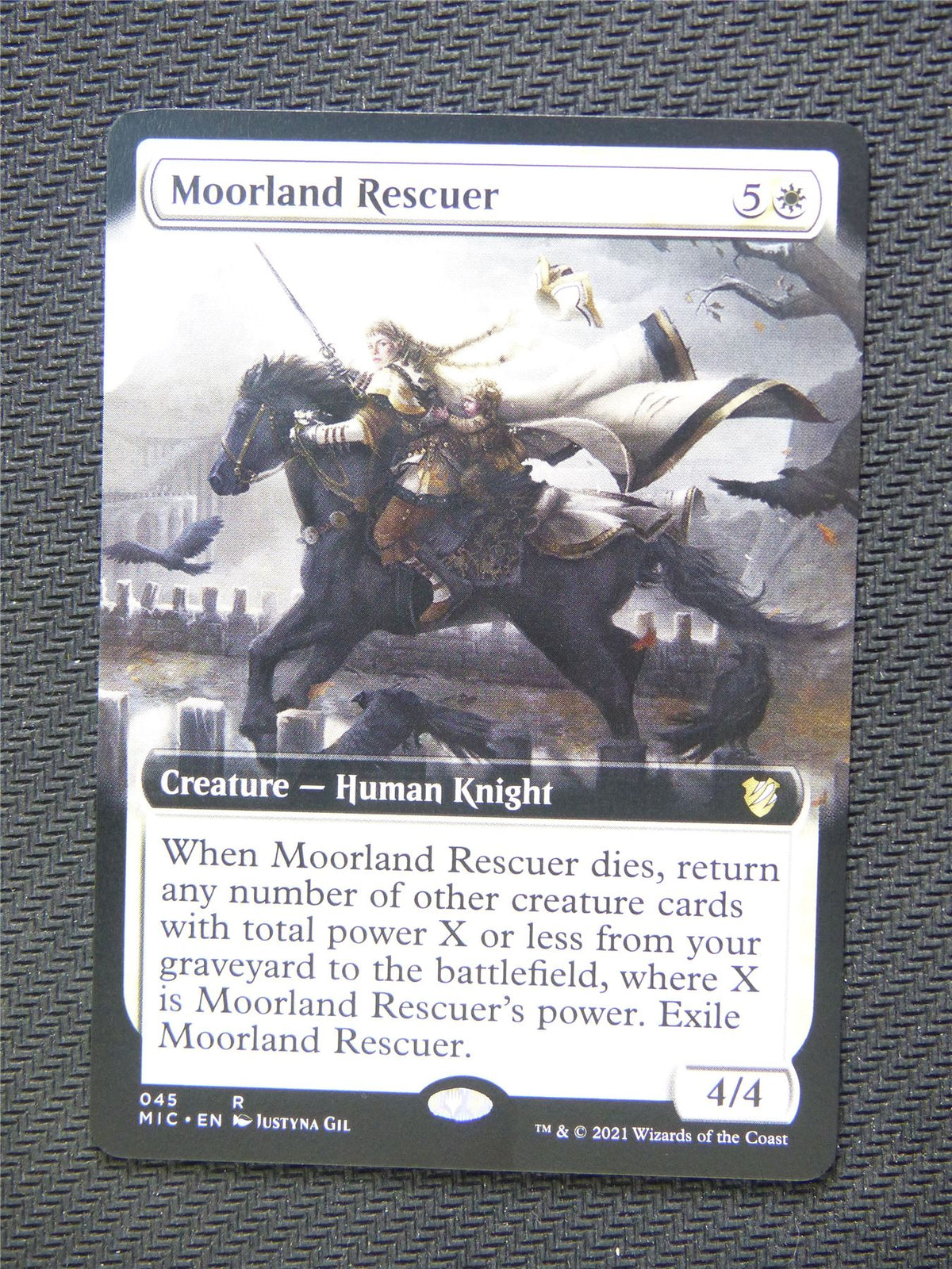 Moorland Rescuer Extended Art - Innistrad - Mtg Card #3KP