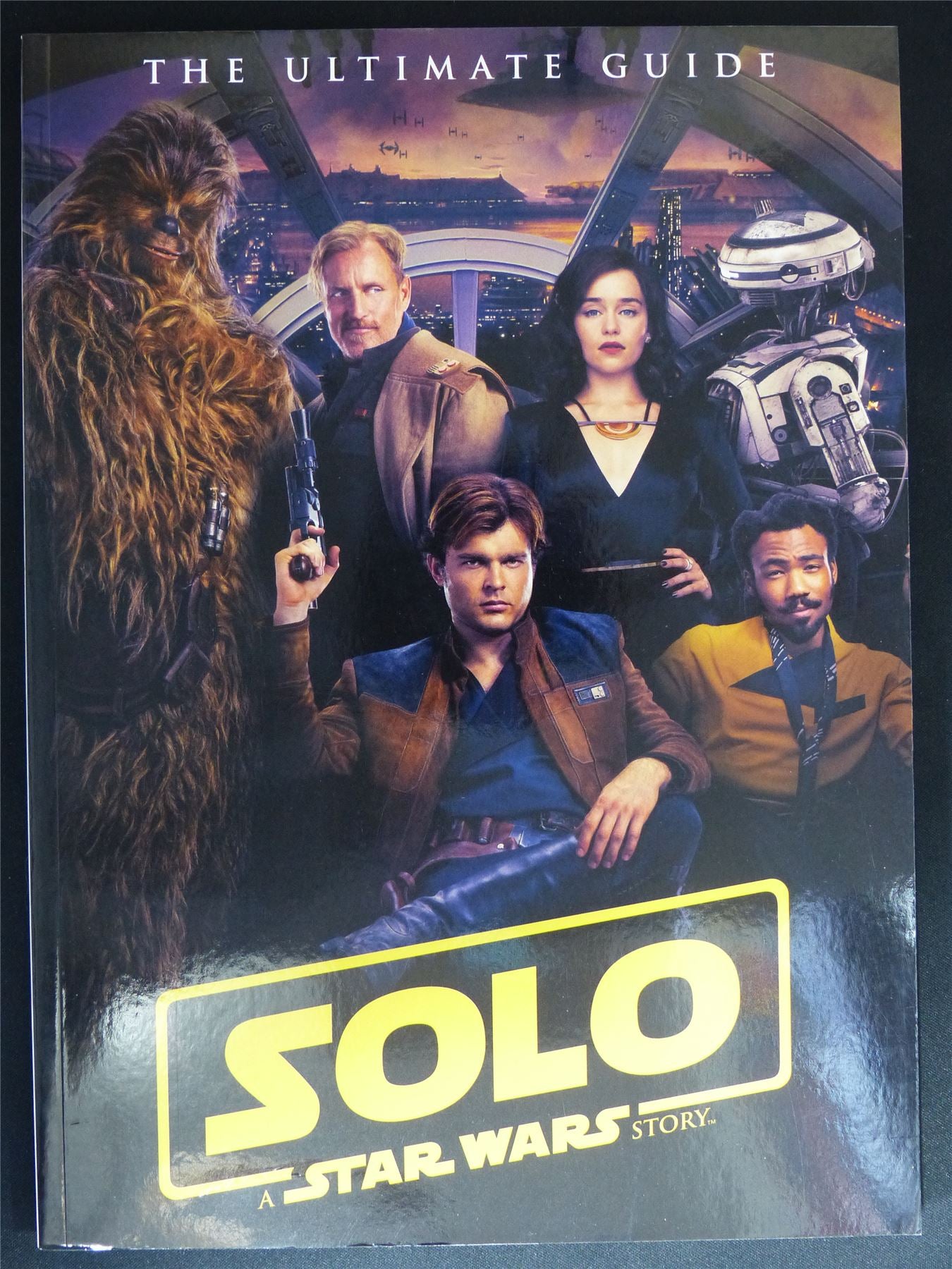 Solo A Star Wars Story The Ultimate Guide - Titan Gift Book Softback #2RE