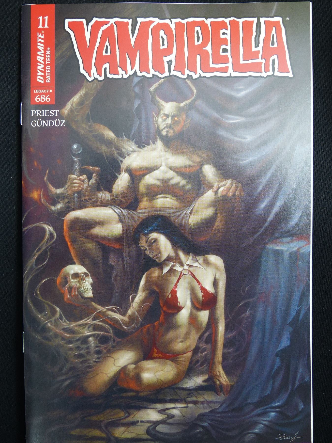 VAMPIRELLA #686 Cvr A - B&B Mar 2026 Dynamite Comic #3DX
