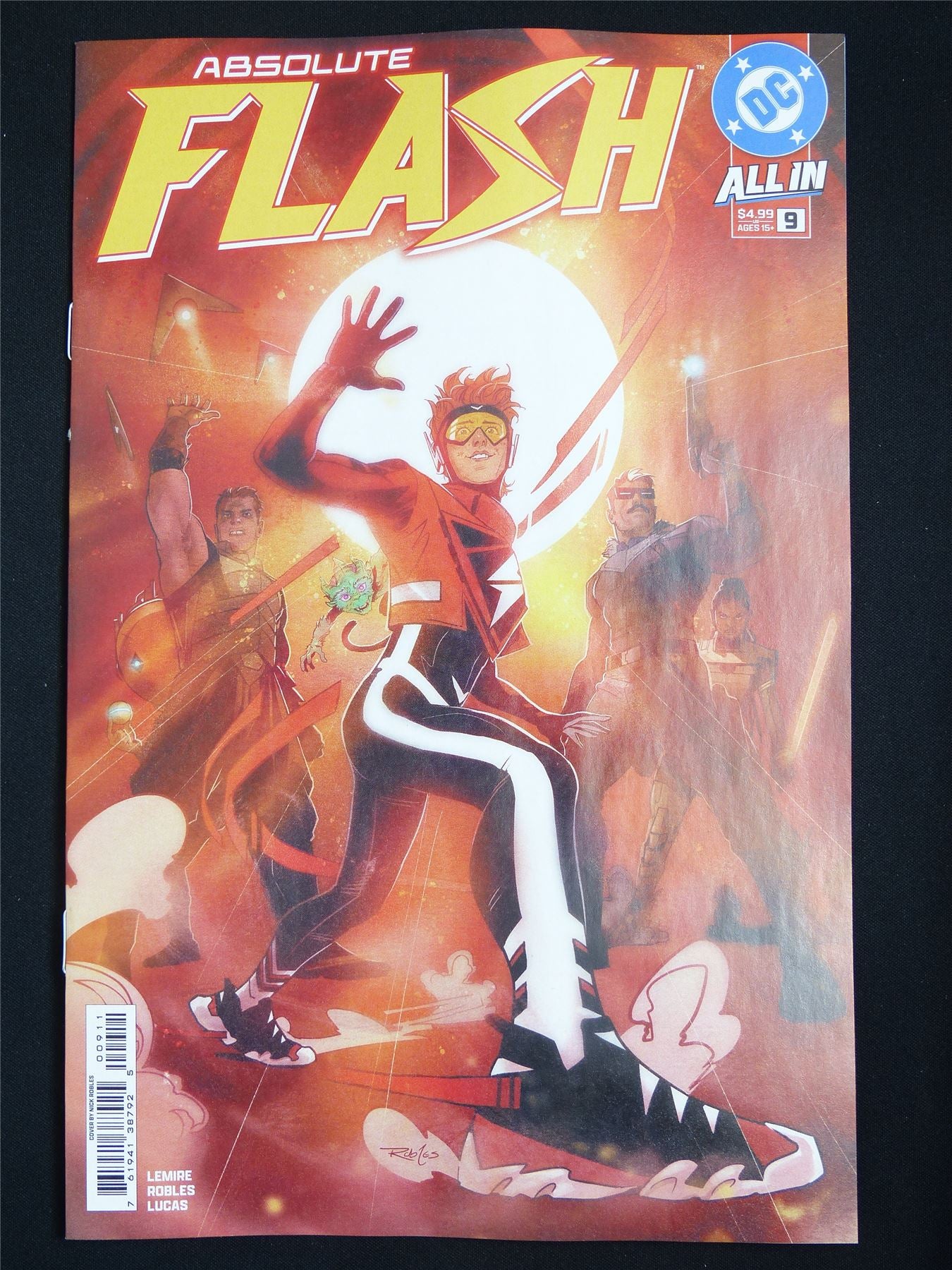 Absolute FLASH #9 - Jan 2026 DC Comic #6HT