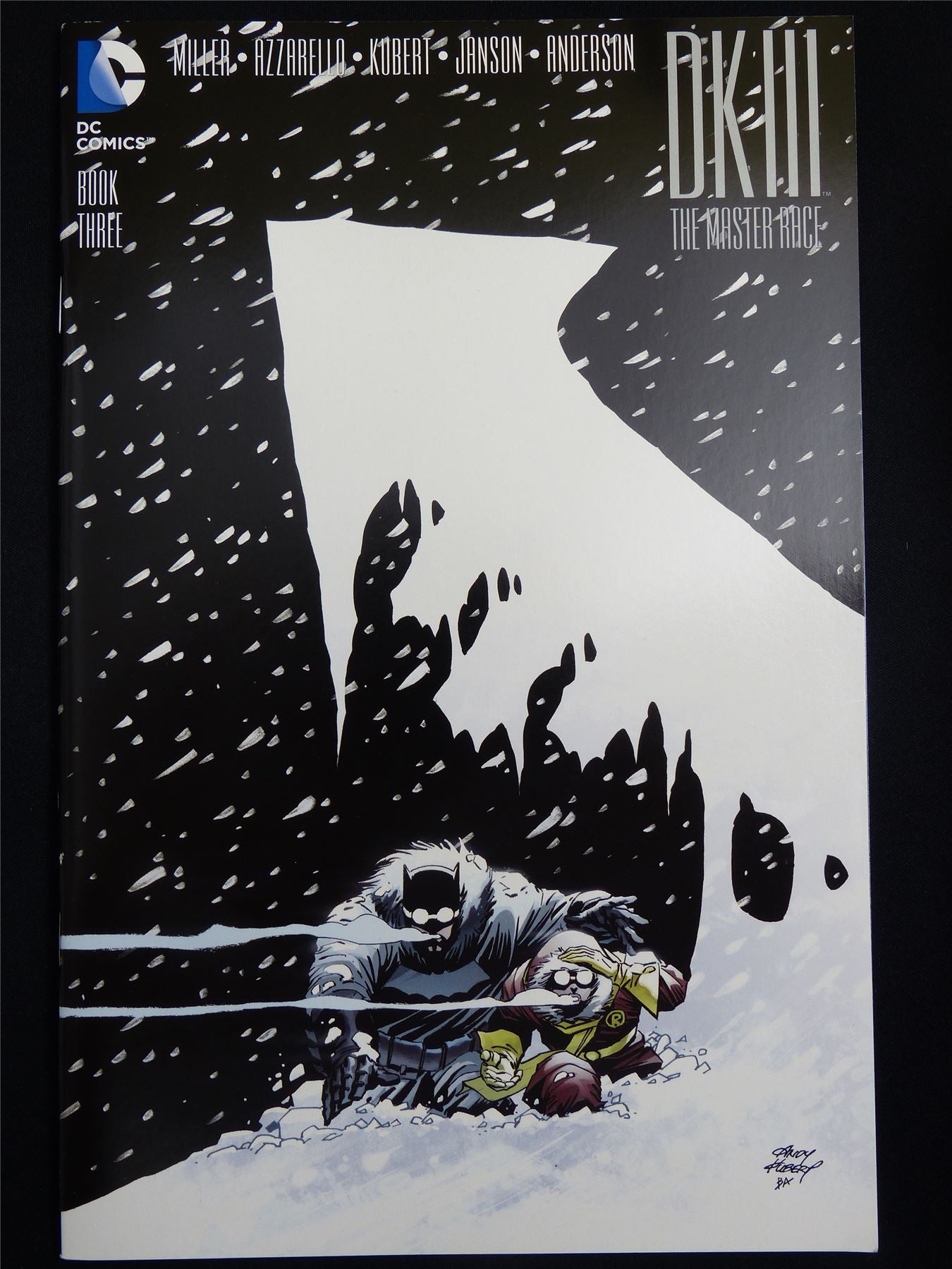 BATMAN: Th3 Dark Knight III: master Race #3 - B&B DC Comic #2I3