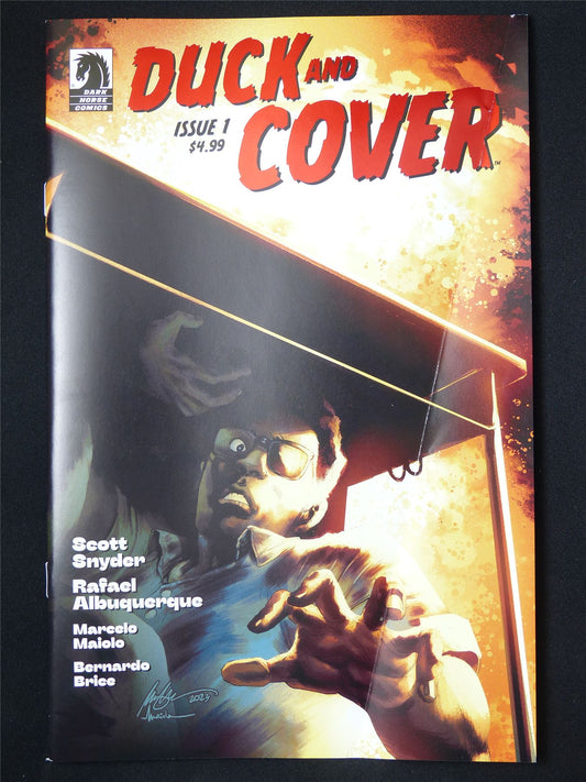 DUCK and Cover #1 Foil - Dark Horse Comic #1K0