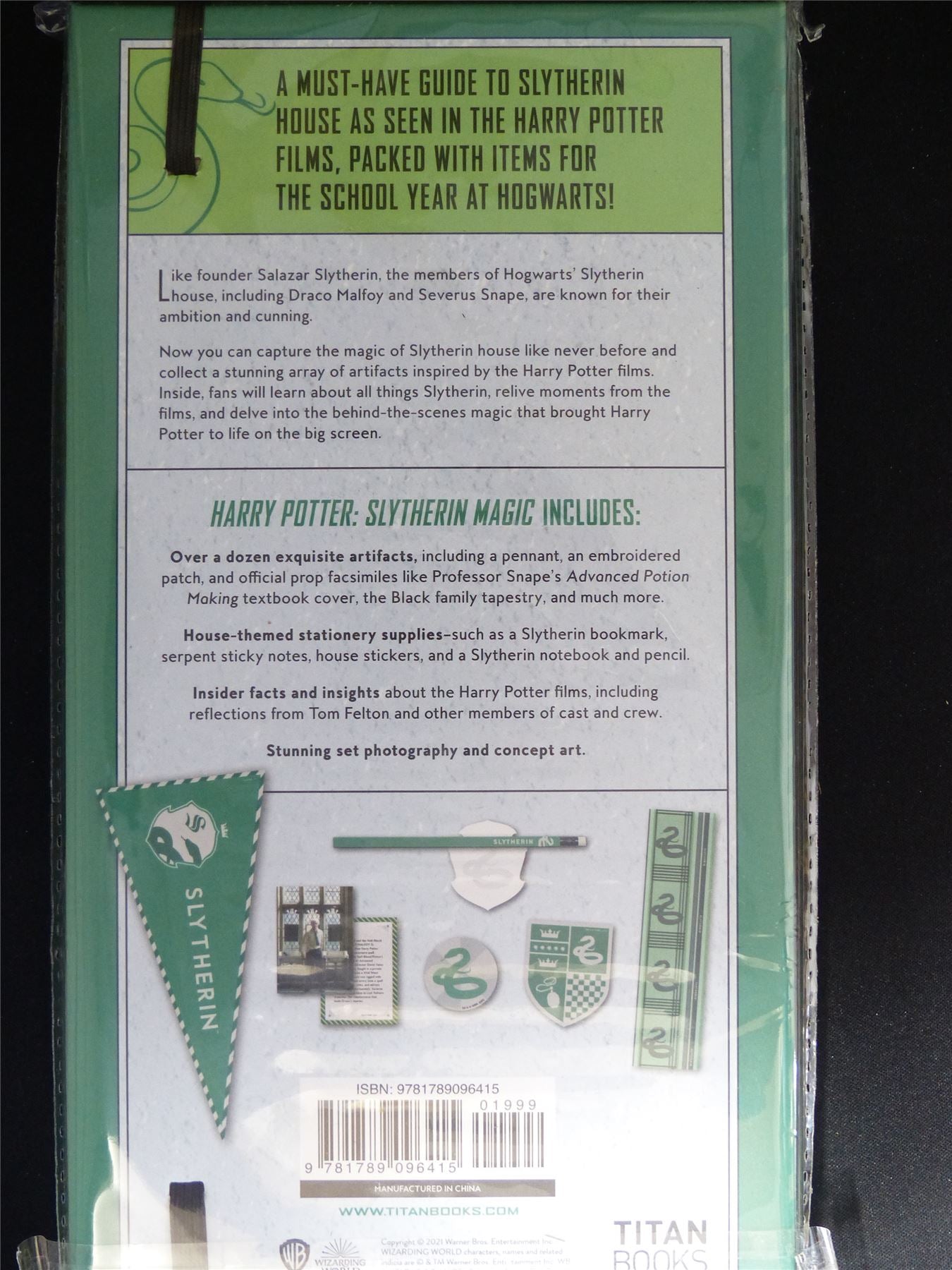 Harry Potter Slytherin Magic Activity Book - Titan Novel Book Hardback #AE