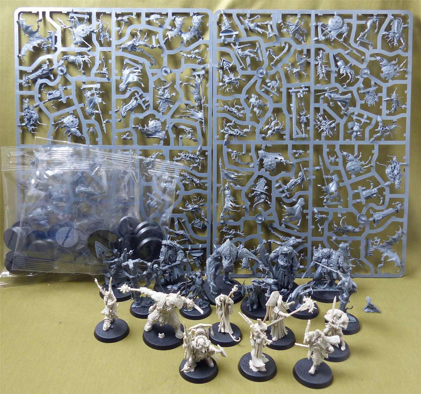 Warhammer Quest: Cursed City part built - Warhammer AoS #37X