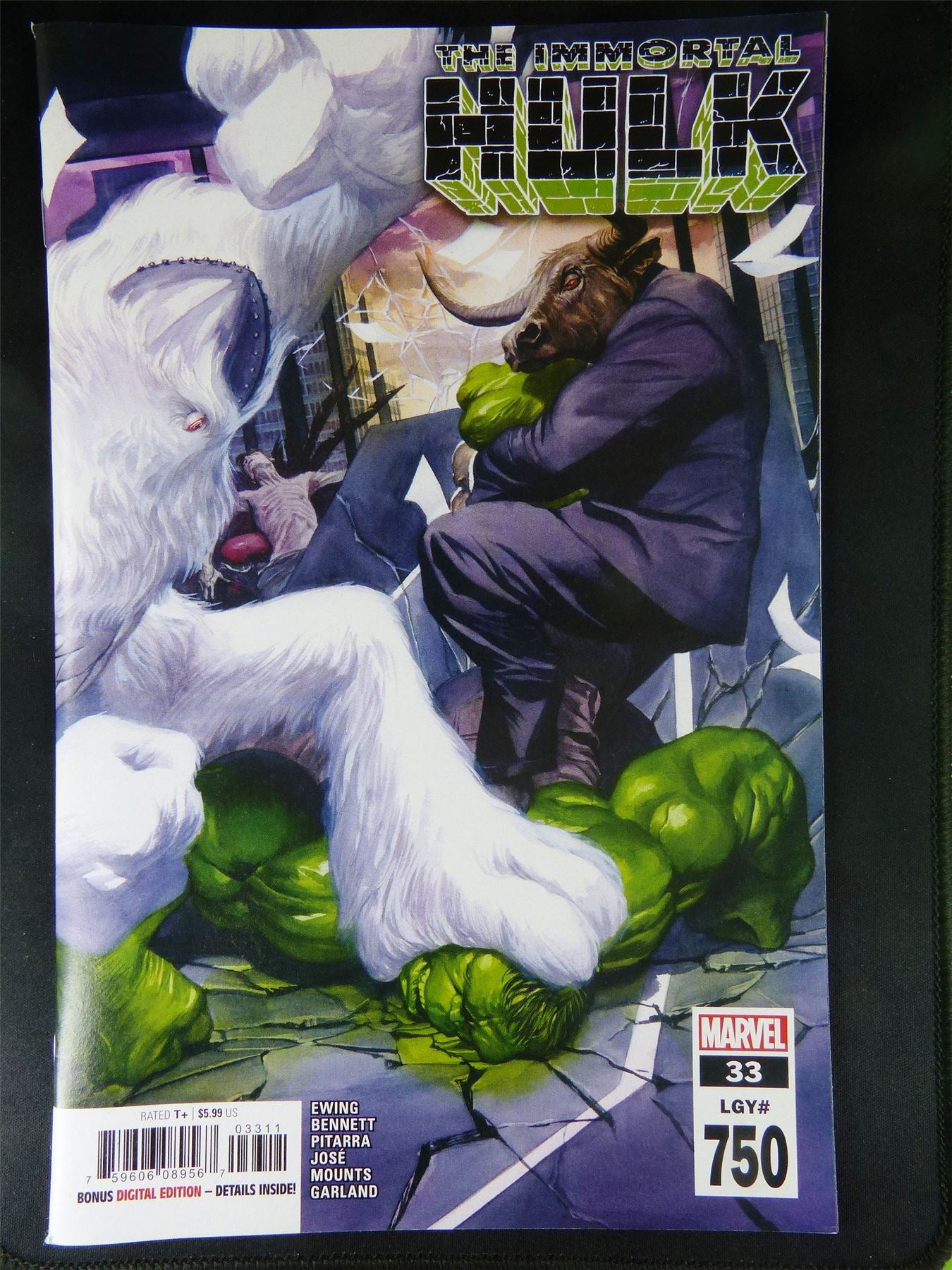 The Immortal HULK #33 - Marvel Comic #2YO