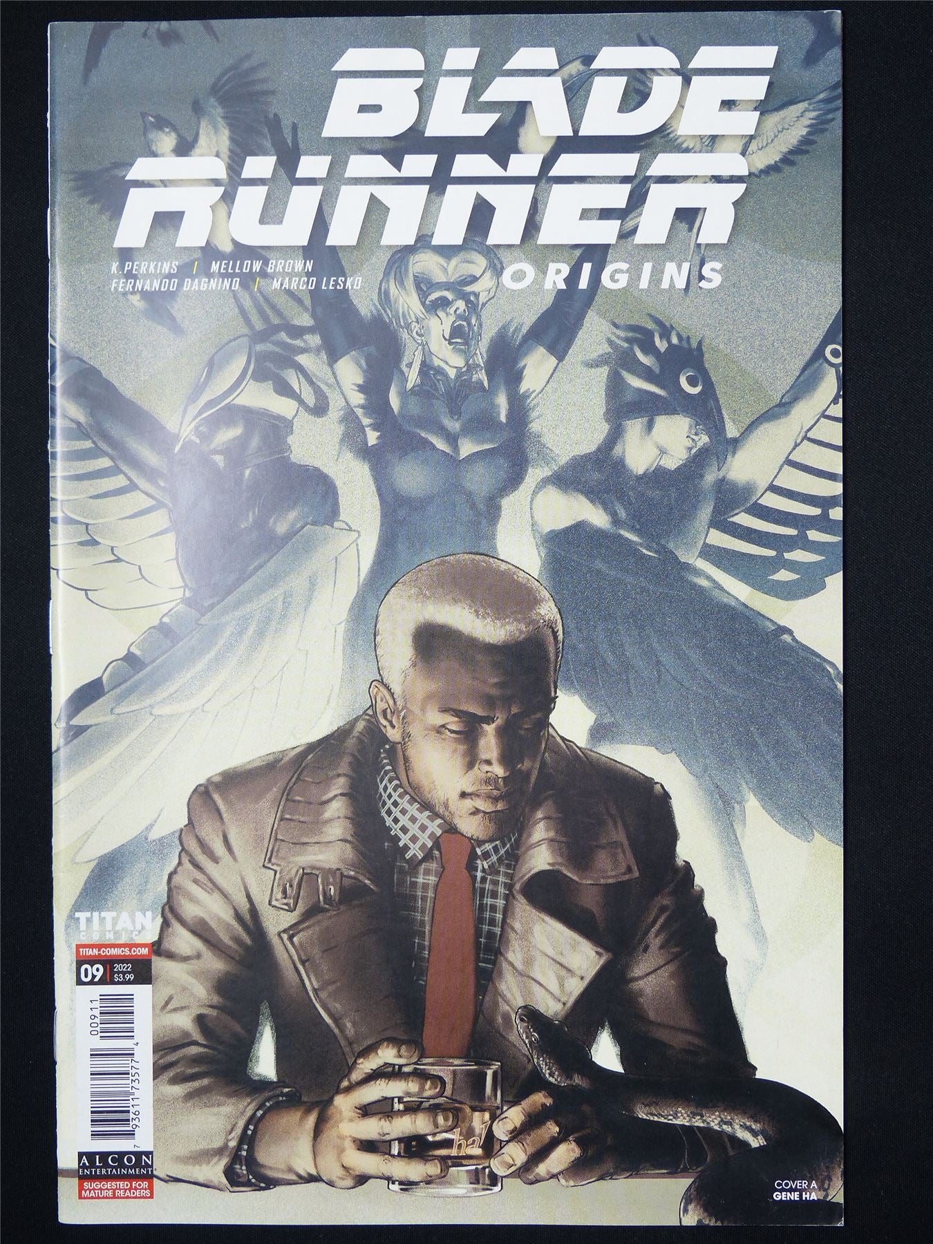 BLADE Runner: Origins #9 - B&B Titan Comic #7XT