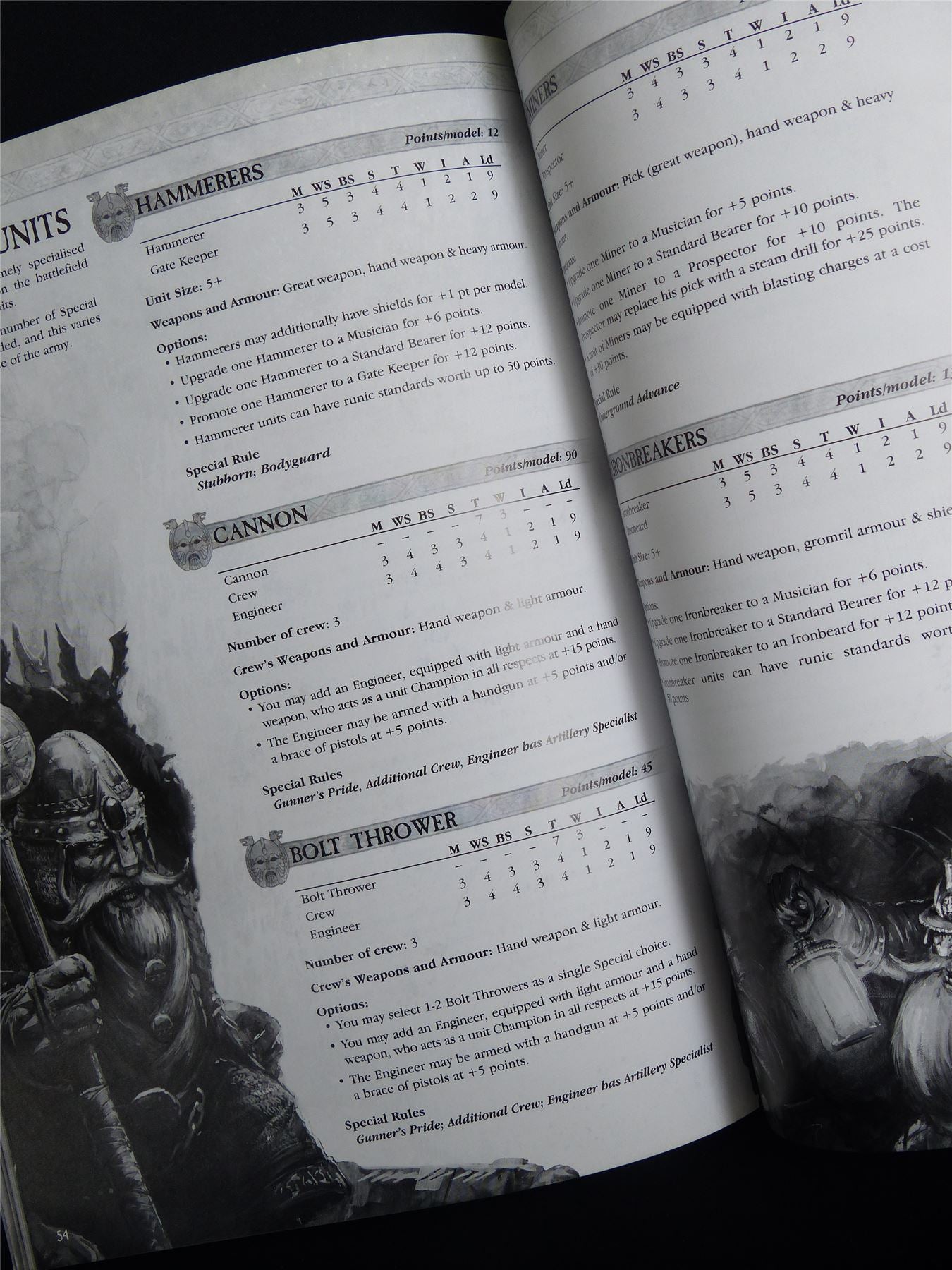 Warhammer Armies: Dwarfs 6th Edition Softback - Warhammer Old World #1HG