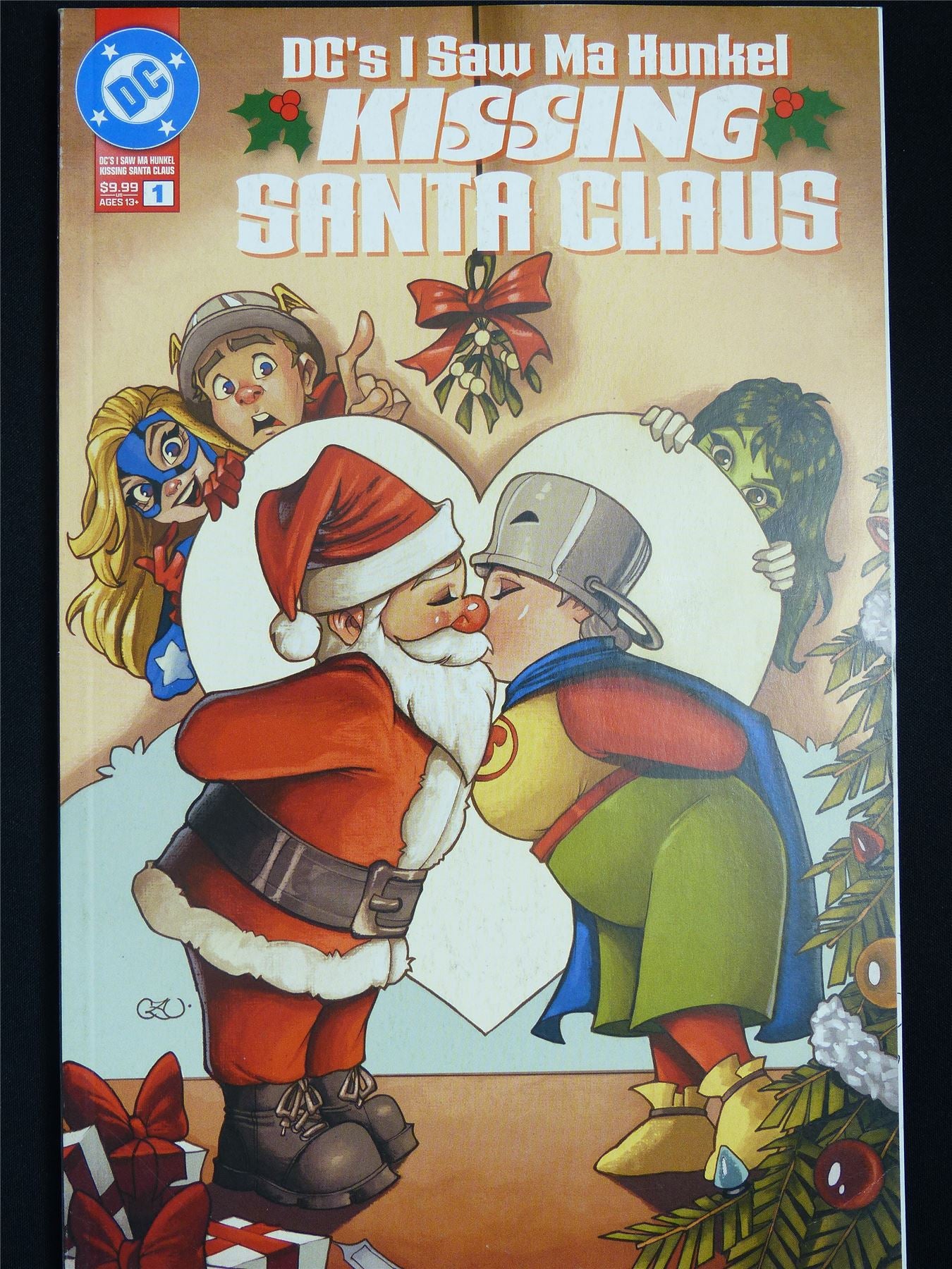 DC's I Saw Ma Hunkel Kissing Santa Claus #1 - DC Comic #11L