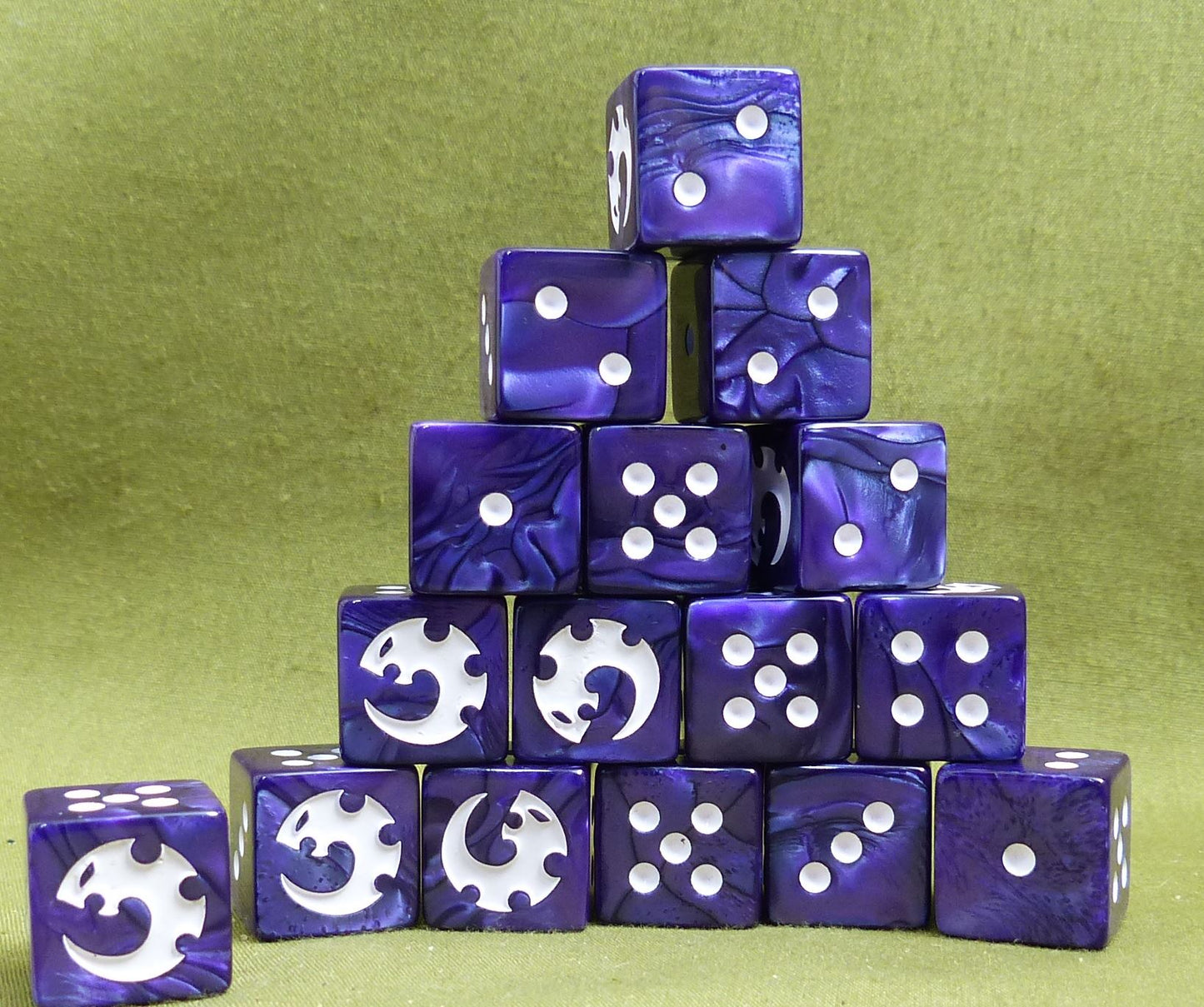 Tyranid Dice set of 16 - Warhammer 40K #12M