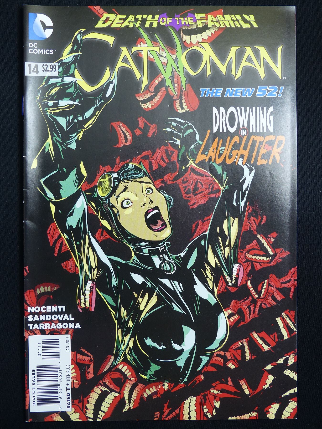 CATWOMAN #14 new 52! - DC Comic #356