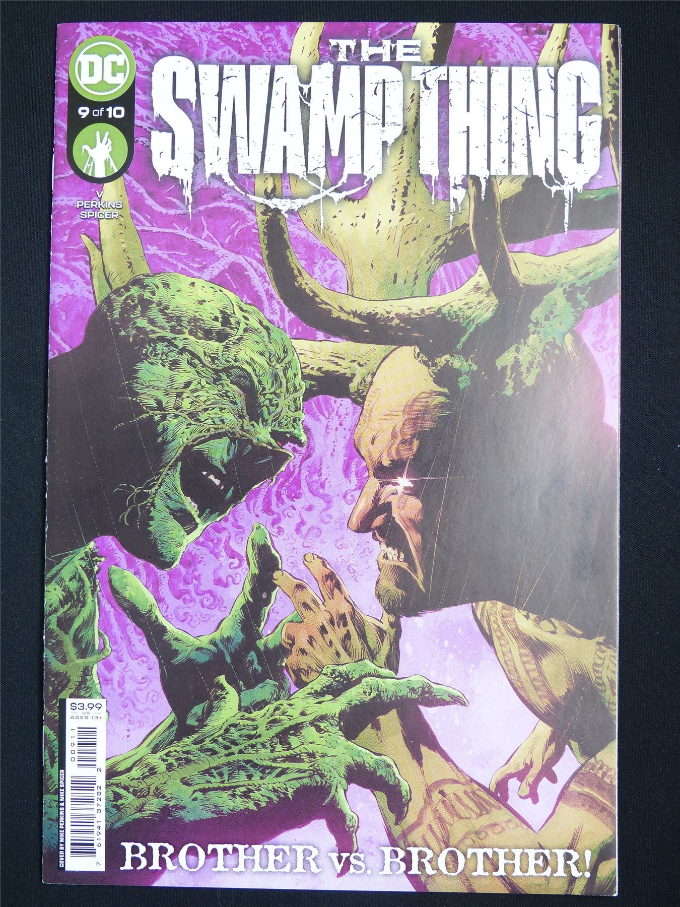 The SWAMP Thing #9 - DC Comic #6LY