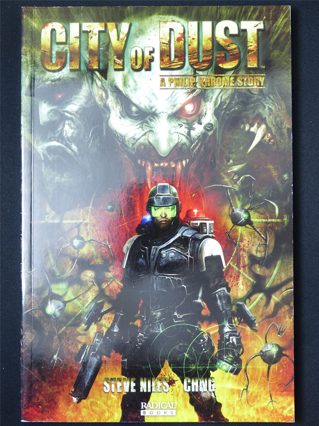City of Dust A Philip Khrome Story - Radical Graphic Softback #QS