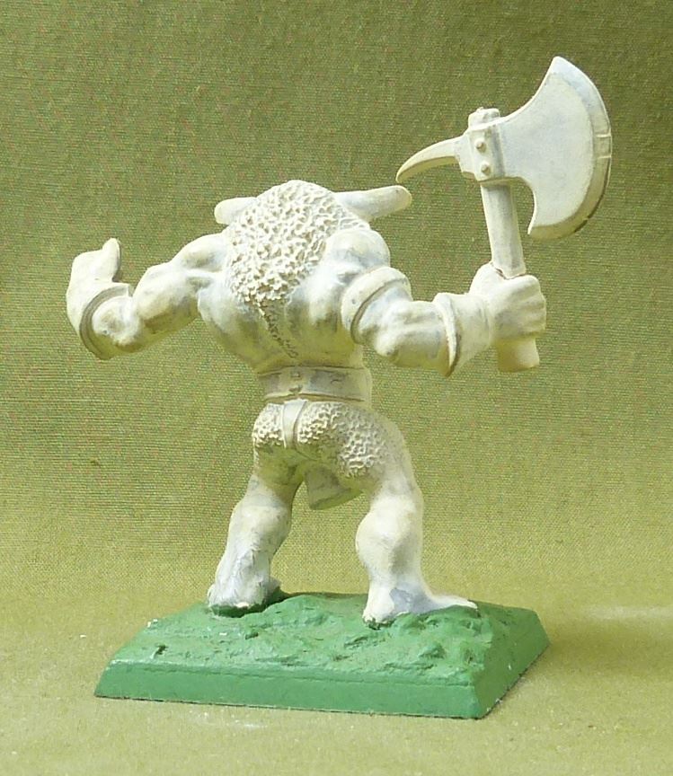 Classic Plastic Minotaur - Warhammer Old World #4KP