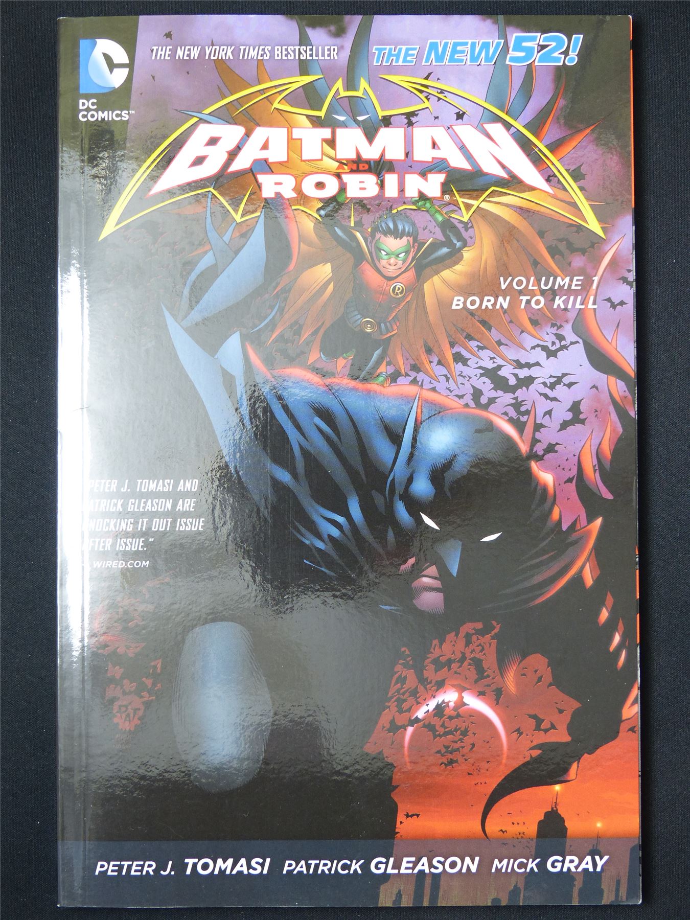 Batman and Robin volume1: Born to Kill - DC Graphic Softback #QN