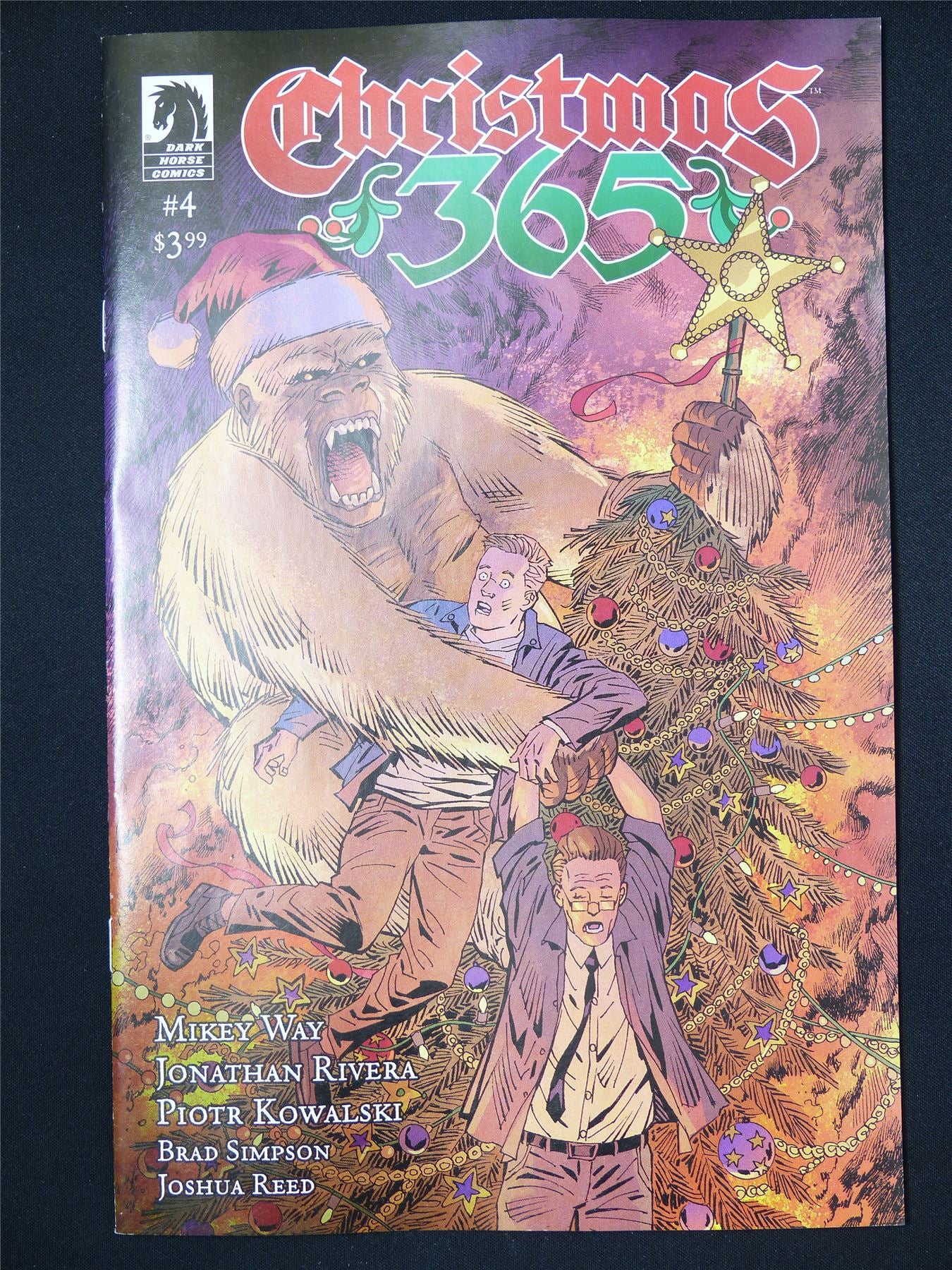 CHRISTMAS 365 #4 - B&B Mar 2025 Dark Horse Comic #1Q8