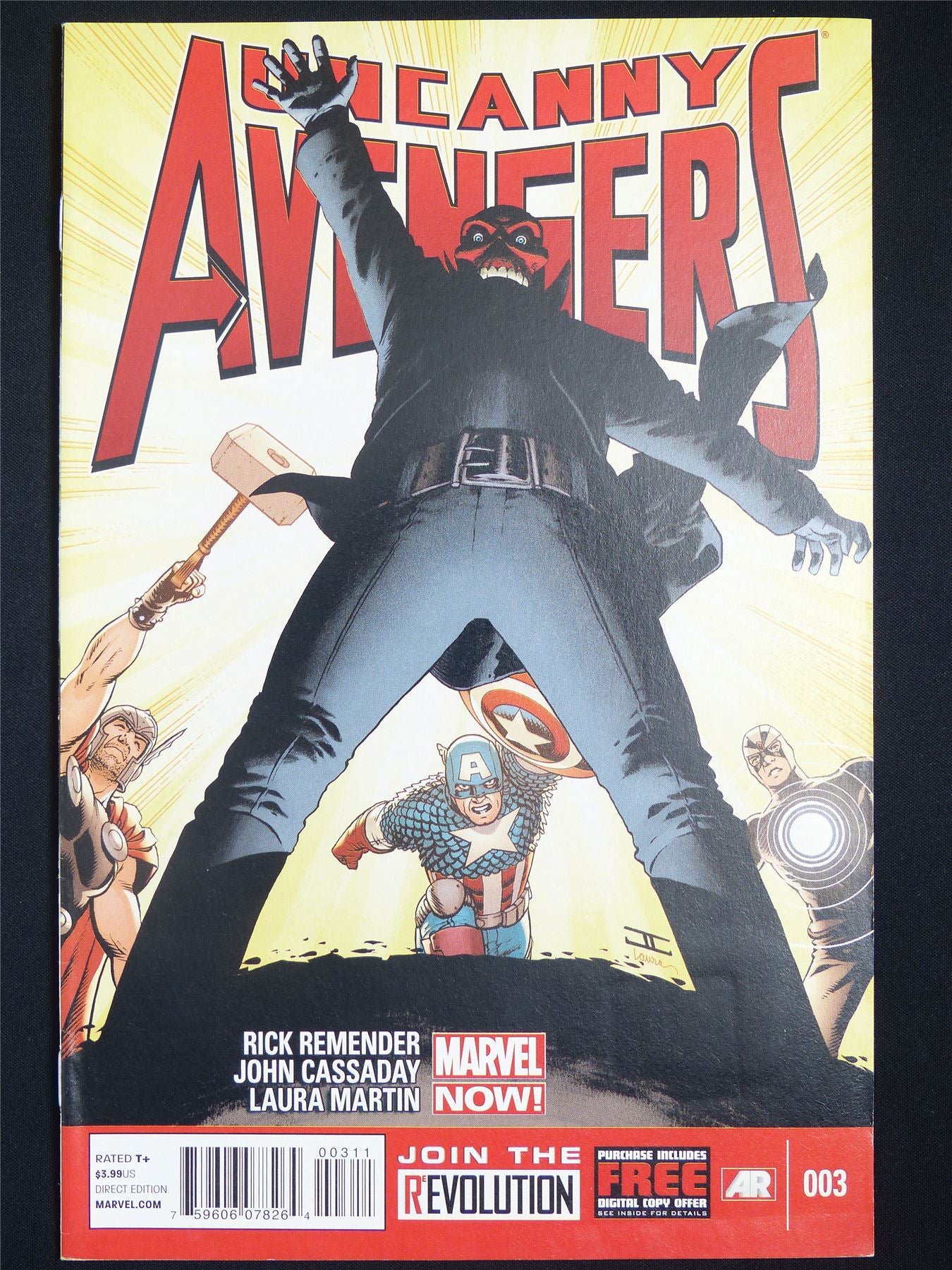 Uncanny AVENGERS #3 - Marvel Comic #69T