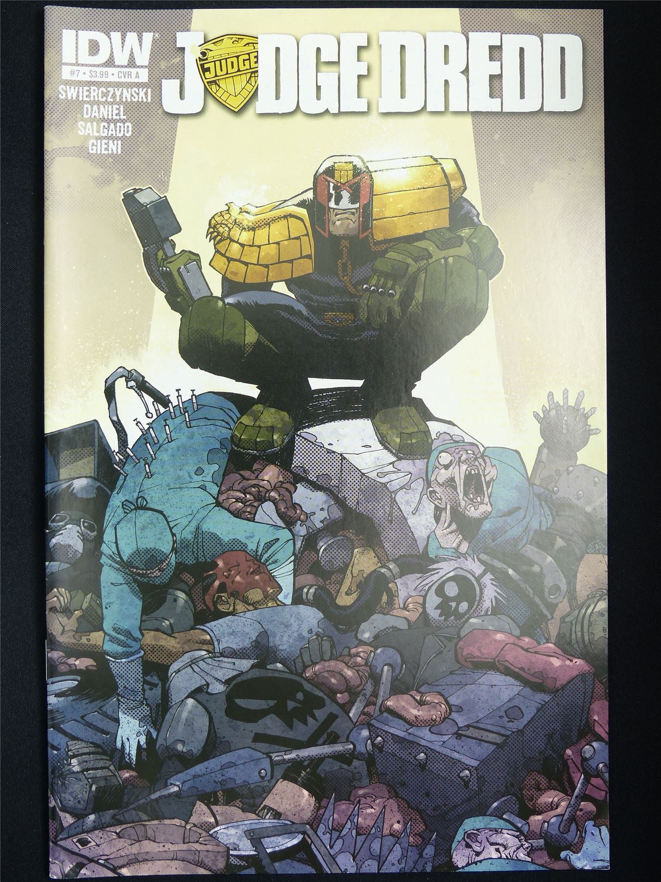JUDGE Dredd #7 - IDW Comic #1RQ