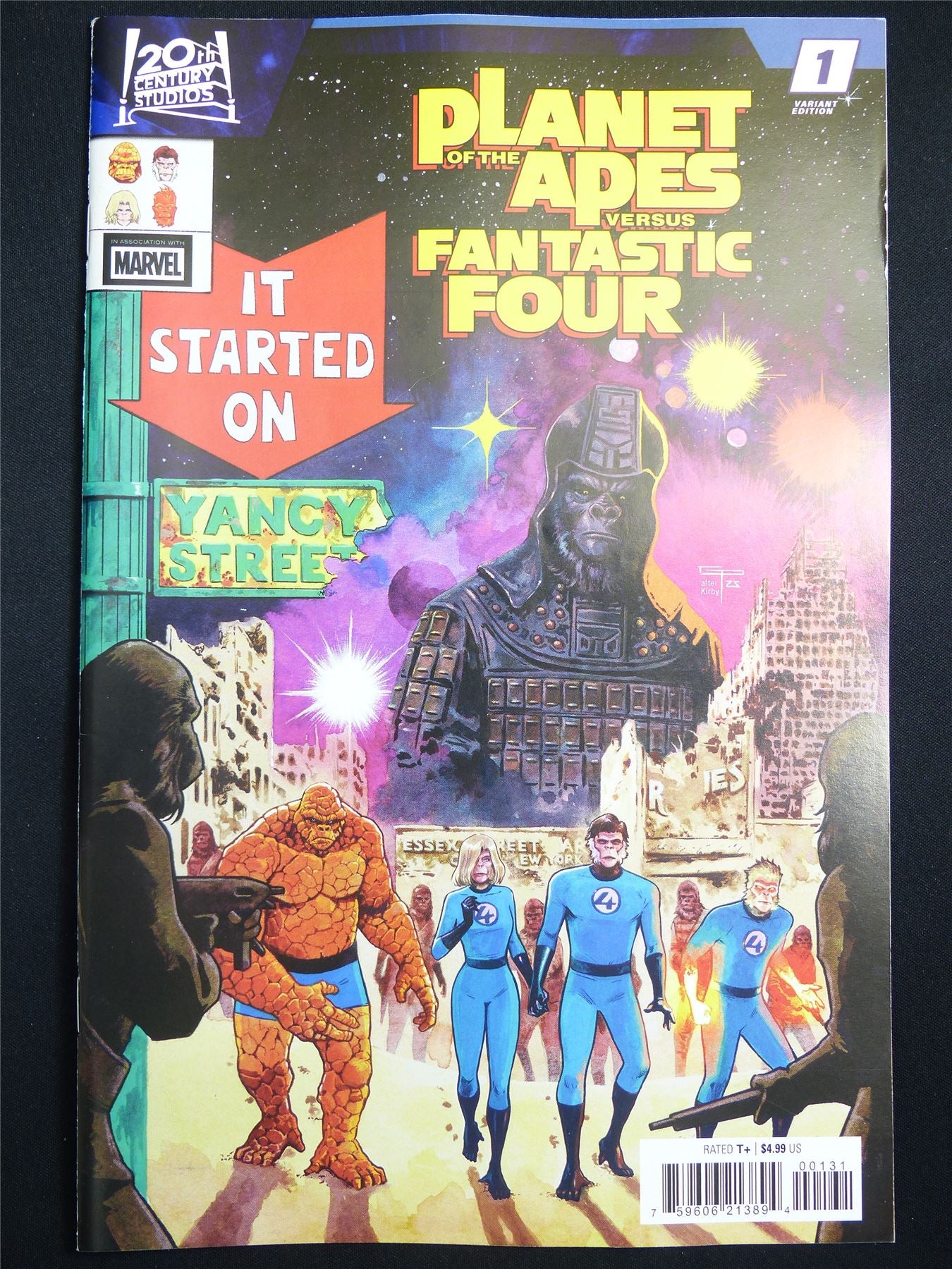 PLANET of the Apes versus FANTASTIC Four #1 Variant - Marvel Comic #2FP