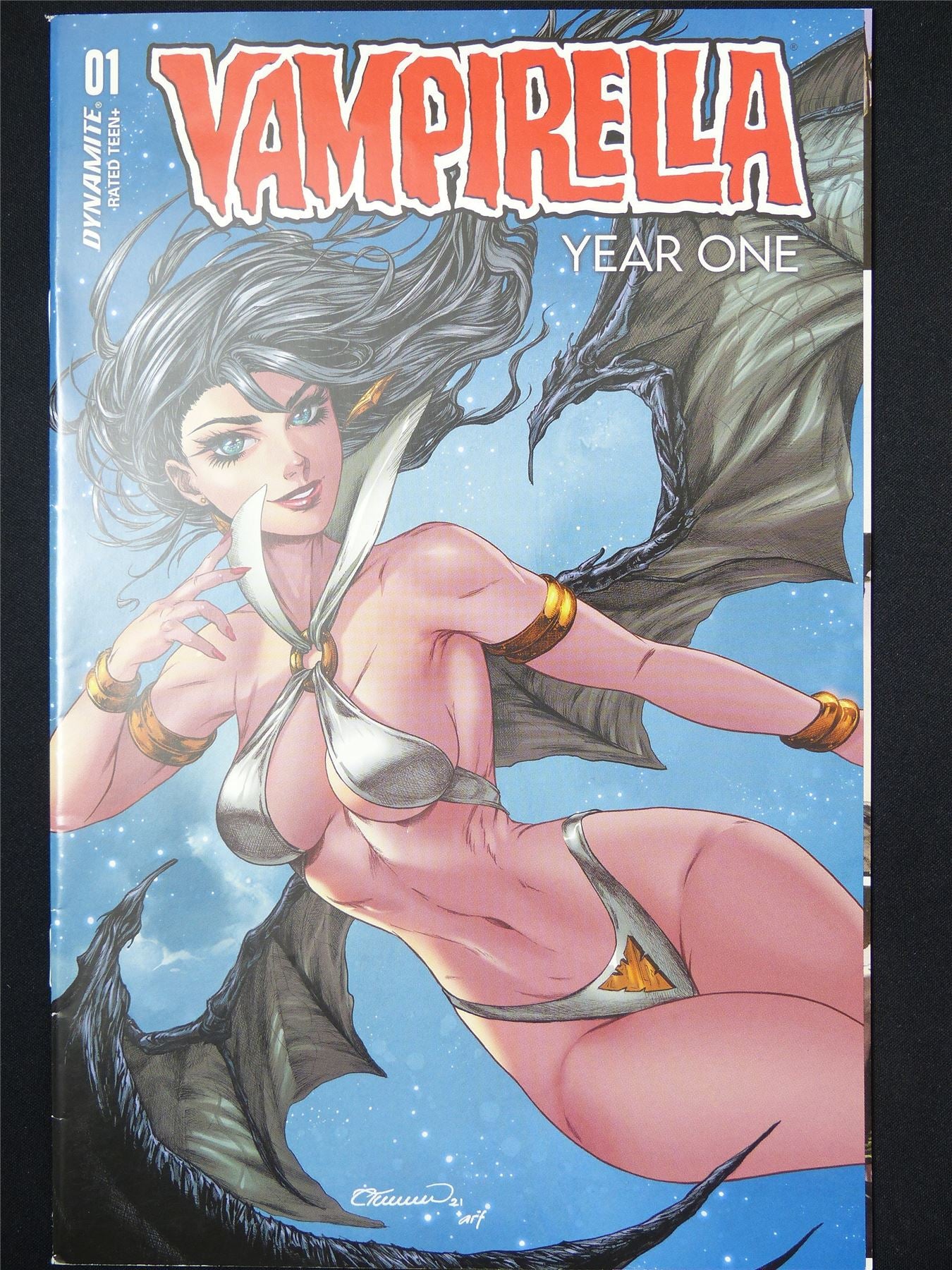 VAMPIRELLA Year One #1 - B&B Dynamite Comic #7PT