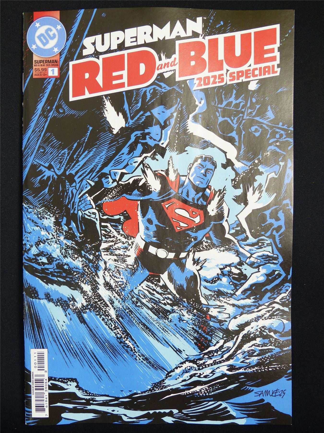 SUPERMAN: Red and Blue 2025 Special #1 - Dec 2025 DC Comic #5R9