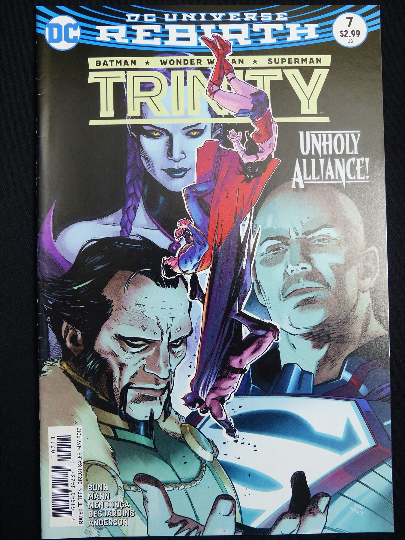 TRINITY #7 - DC Comic #2U7