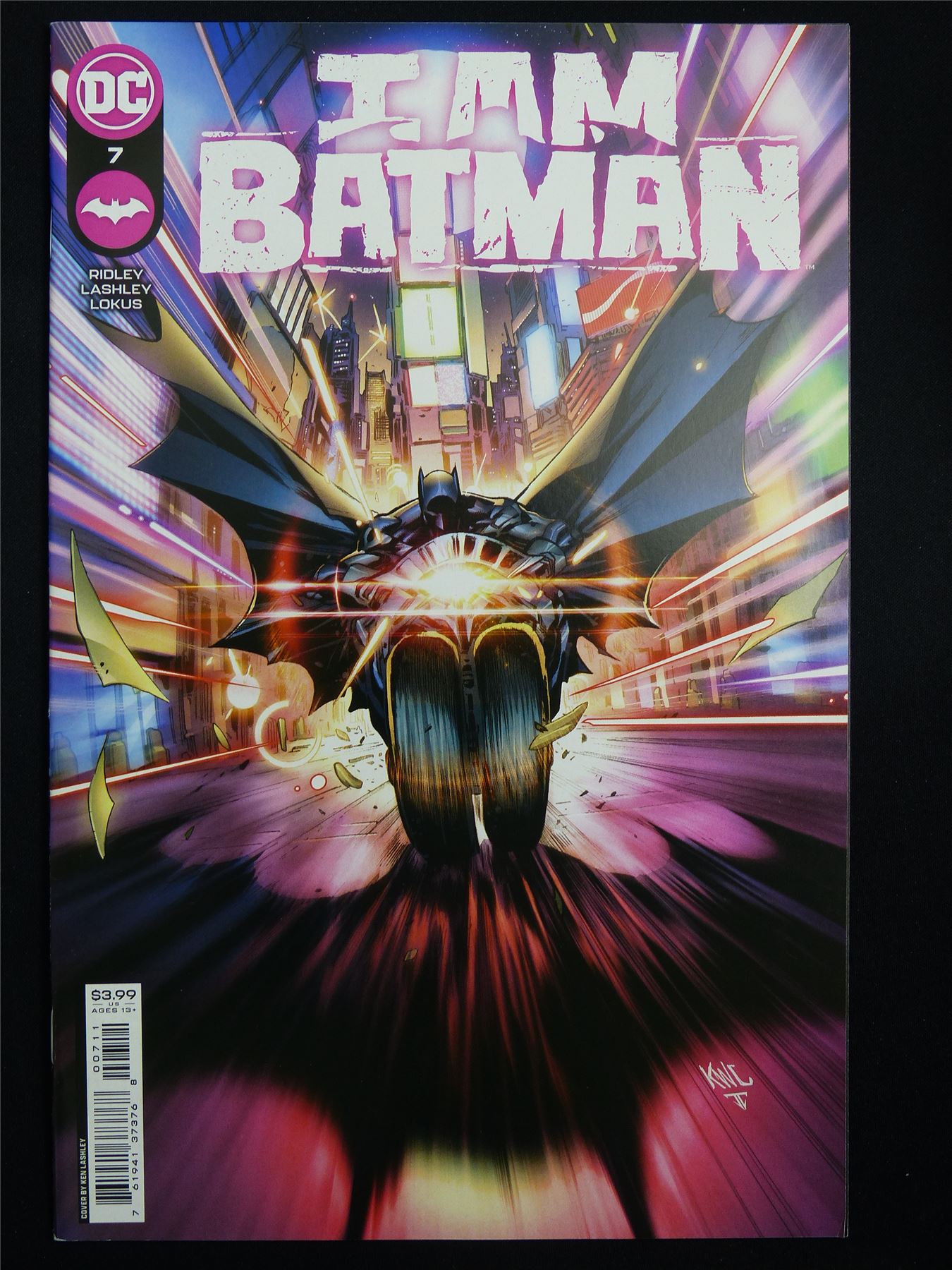 I Am BATMAN #7 - DC Comic #39F