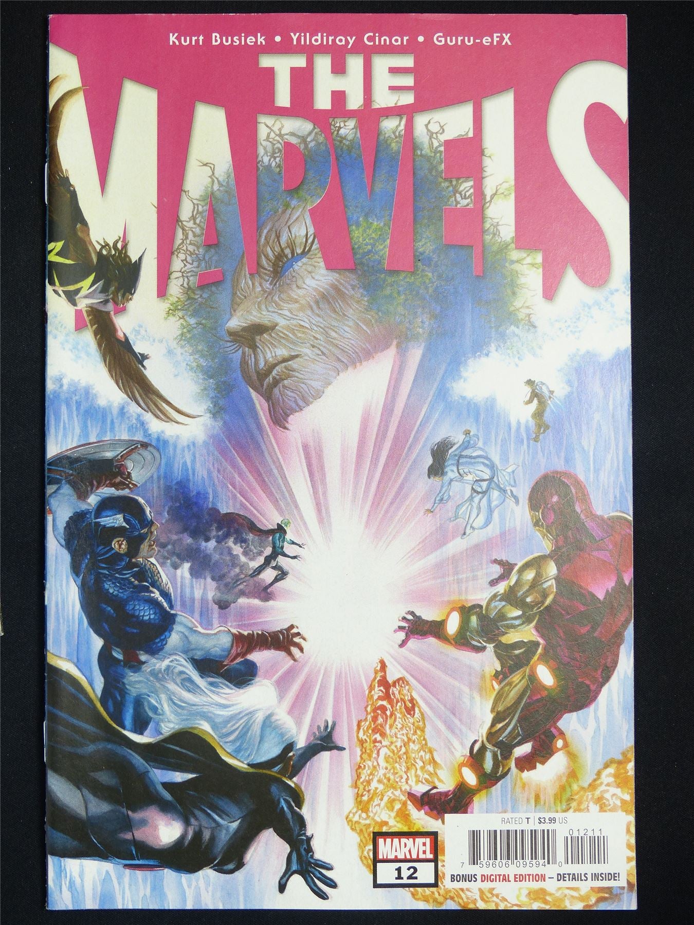 The MARVELS #12 - Marvel Comic #AV