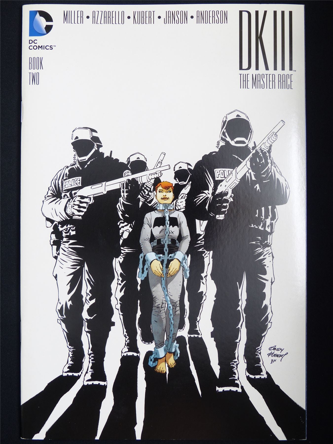 BATMAN: Dark Knight III: The Master Race #2 - DC Comic #67E