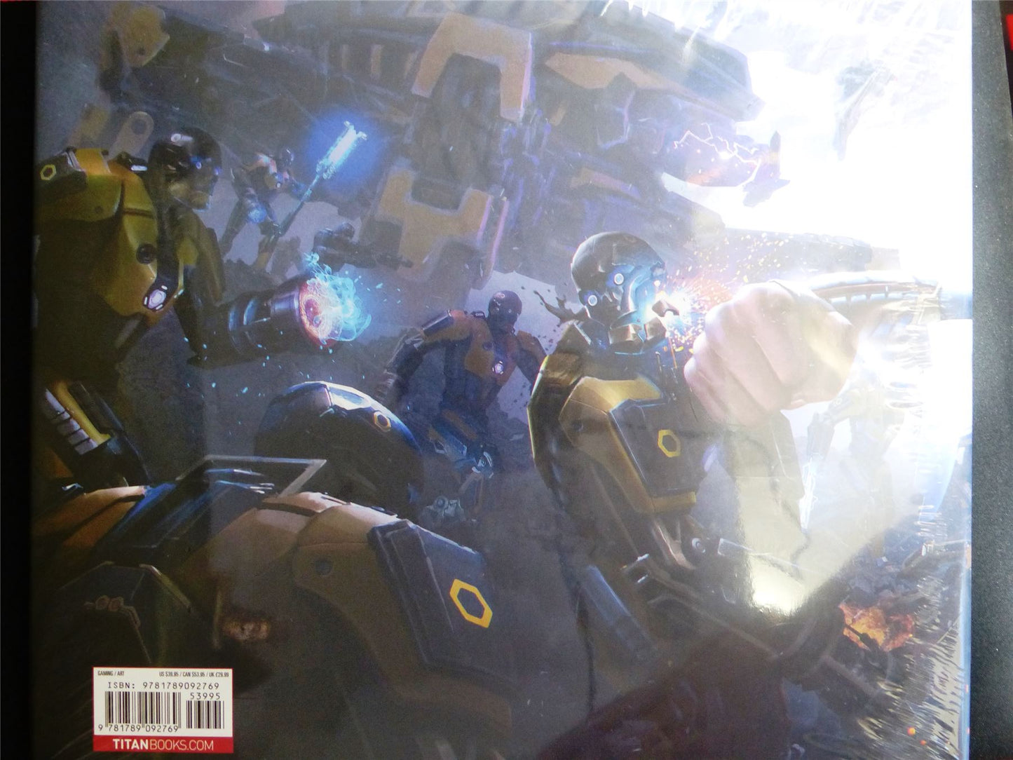 Avengers The Art of the Game - Titan Gift Book Hardback #M2