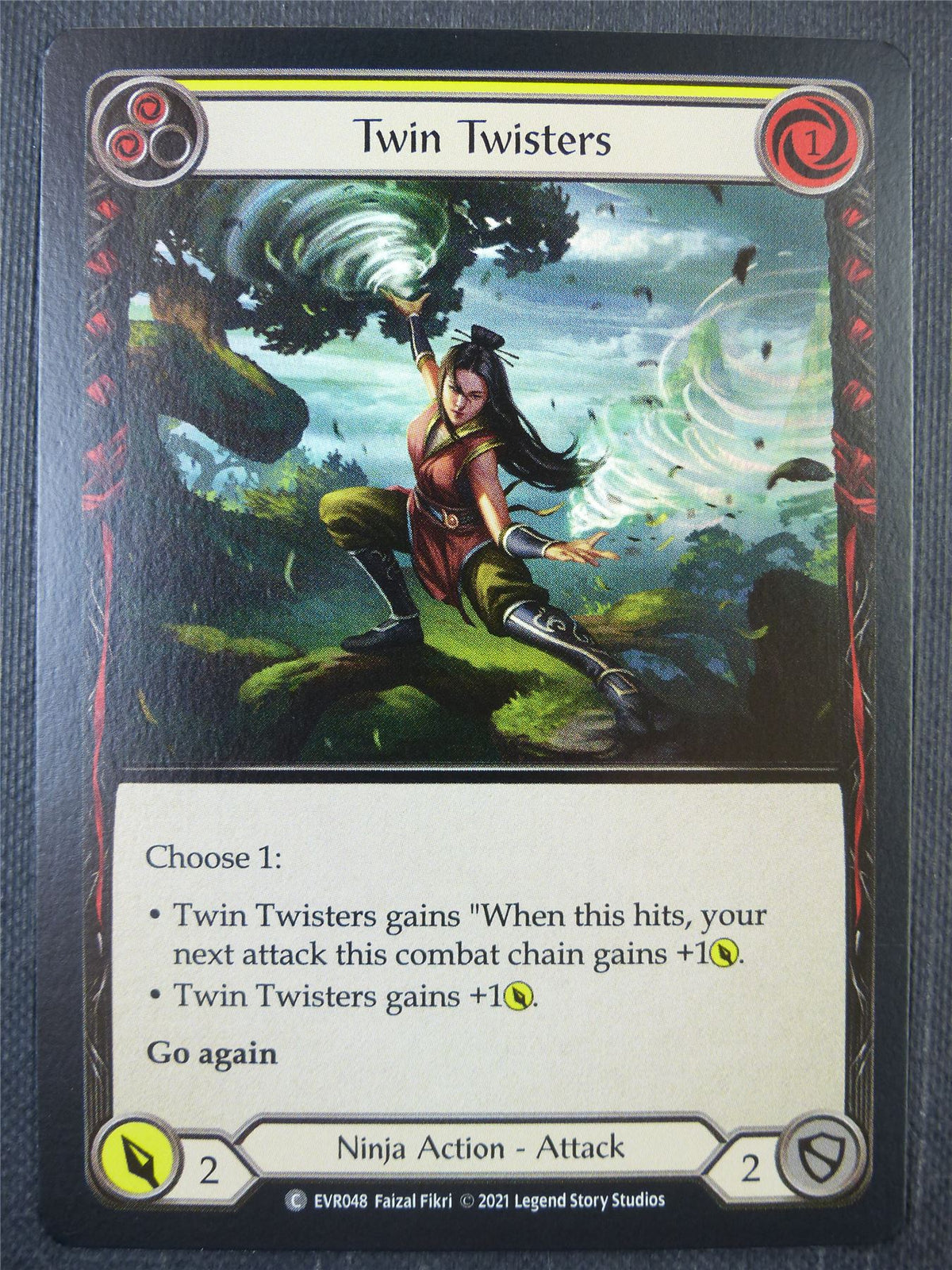 Twin Twisters Yellow Foil - 1st ed Everfest - Flesh & Blood Card #6JU